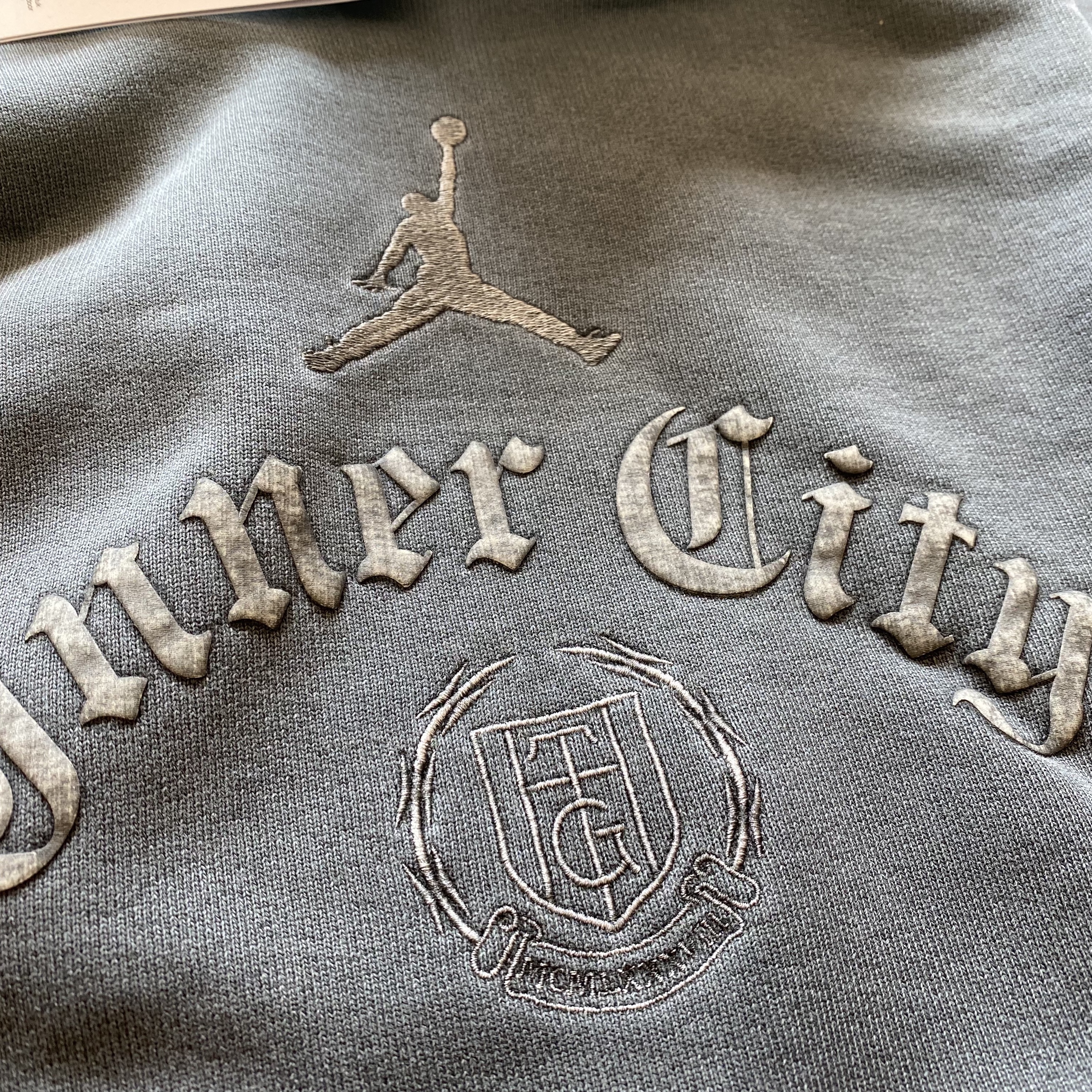 Jordan x Russell Westbrook Honor the Gift Pullover Hoodie - Asia 착용 스타일 - 2