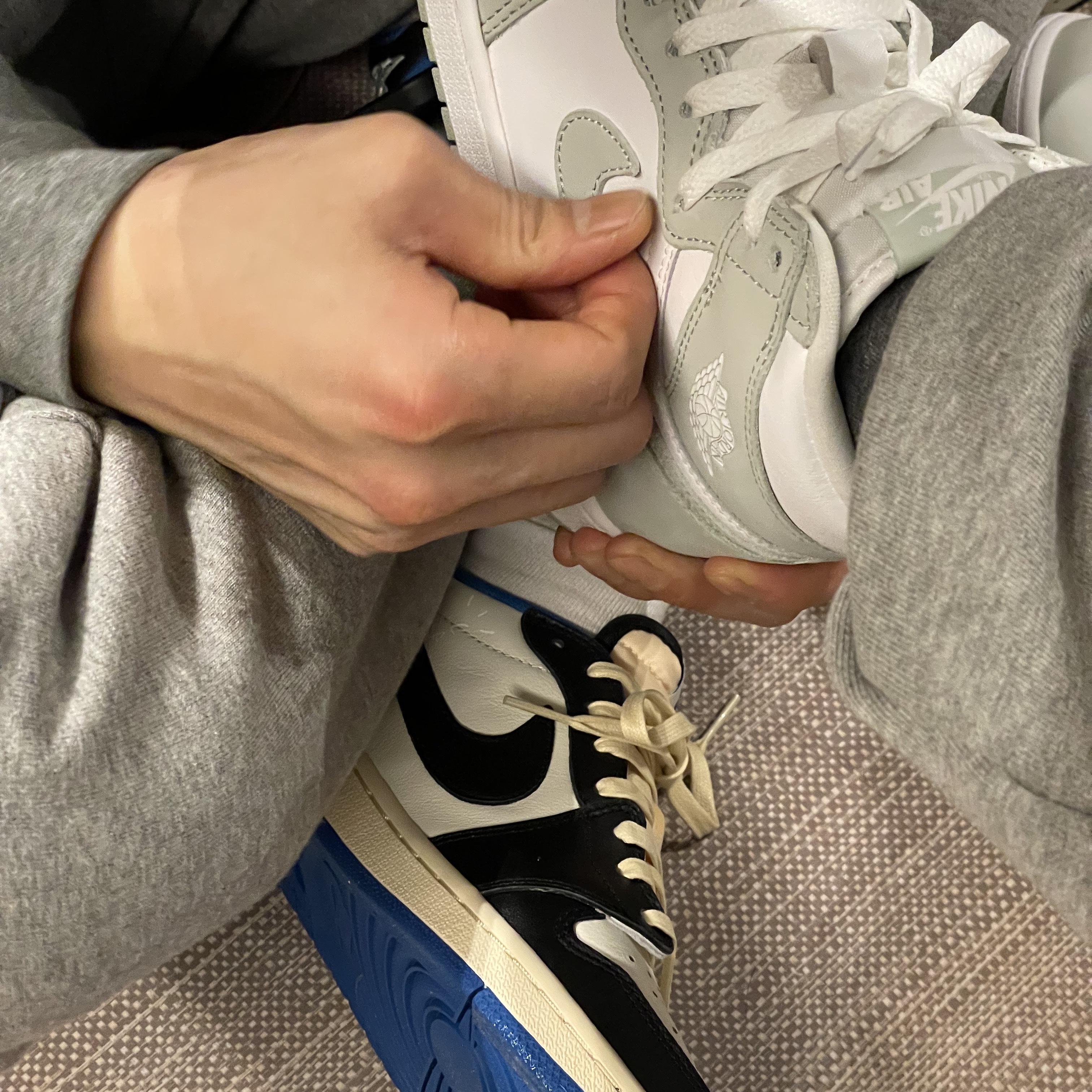Jordan 1 x Travis Scott x Fragment Retro Low OG SP Military Blue, (W) Jordan 1 Retro High OG Seafoam 착용 스타일 - 1
