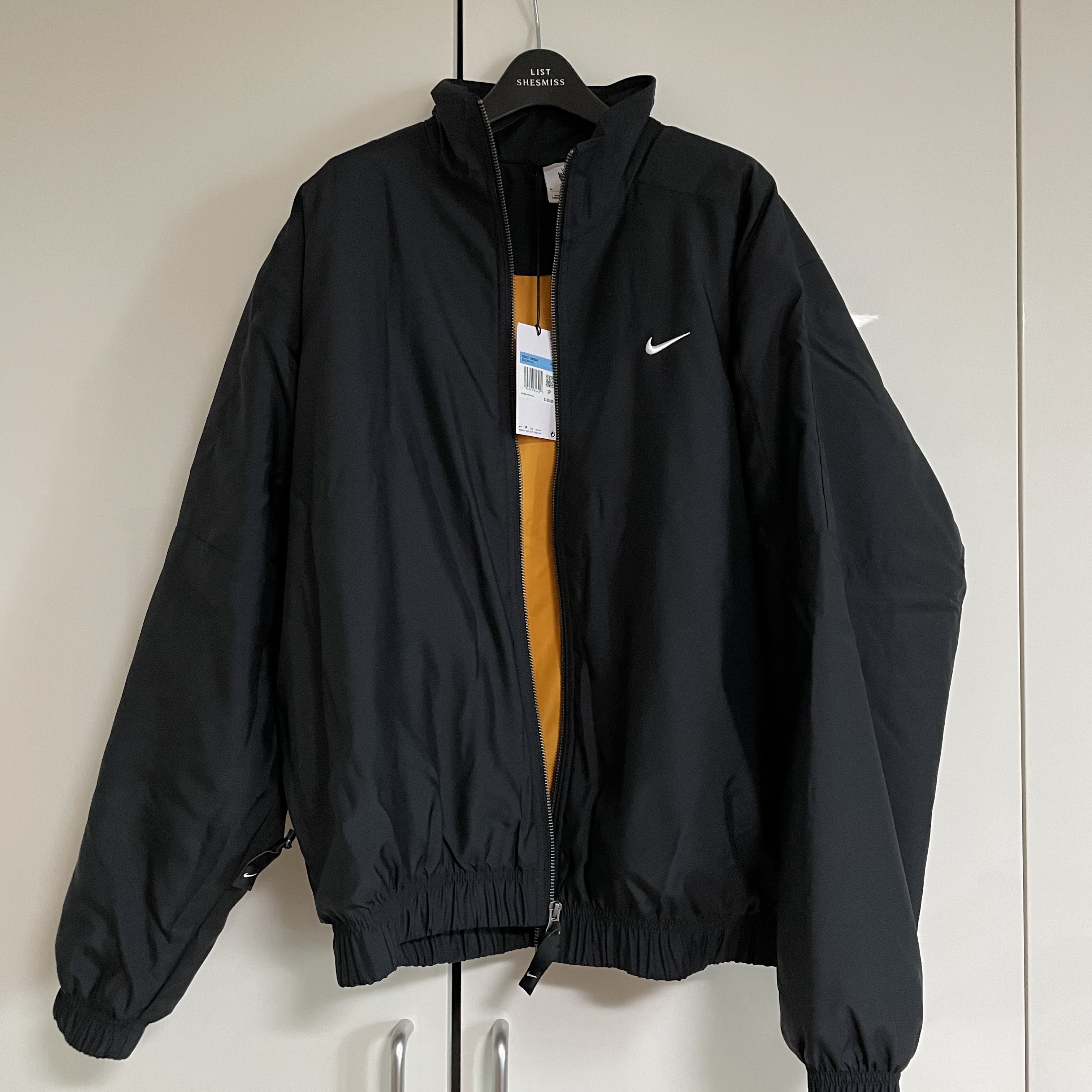 Nike NRG Solo Swoosh Satin Bomber Jacket Black Kumquat - US/EU 착용 스타일