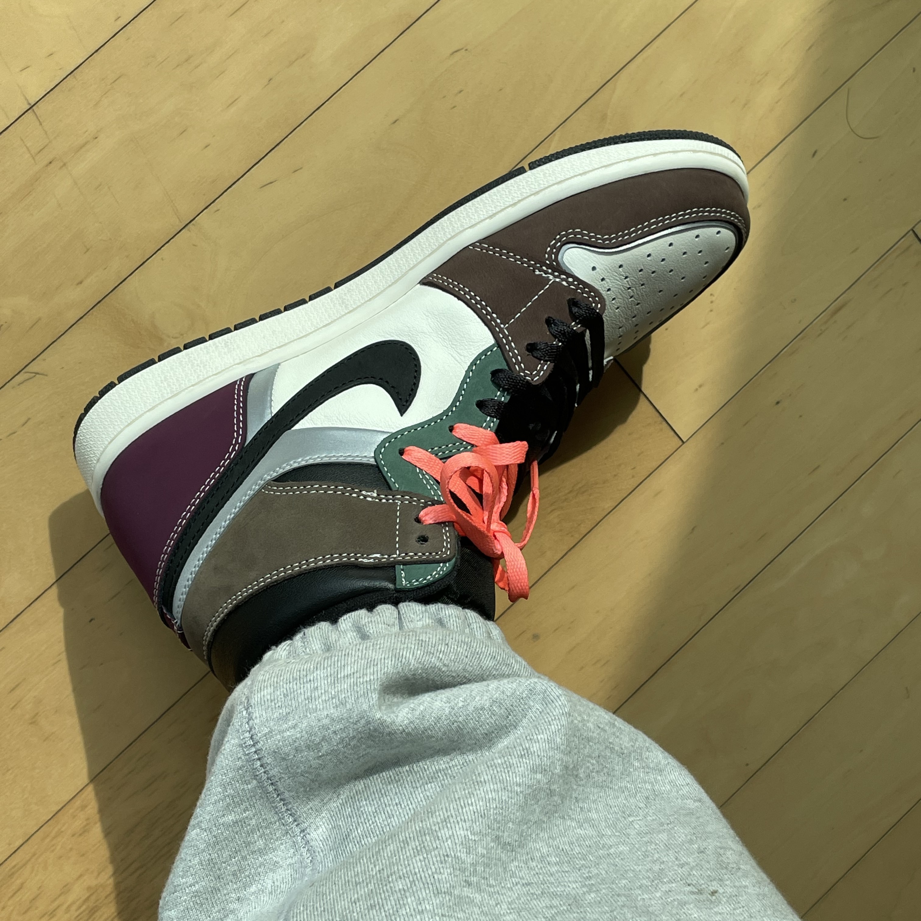 Jordan 1 Retro High OG Craft 착용 스타일 - 3