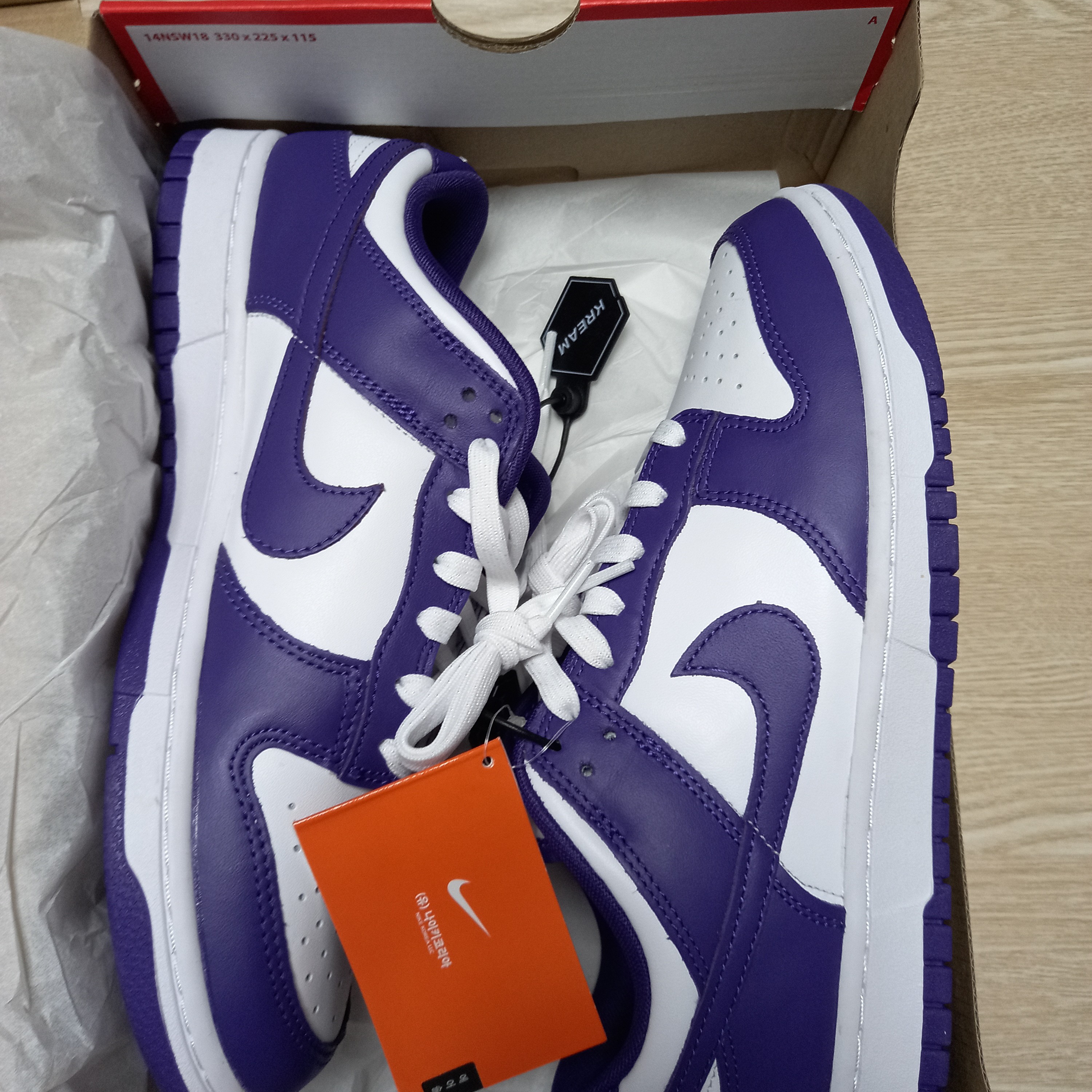 Nike Dunk Low Retro Championship Court Purple 착용 스타일 - 1