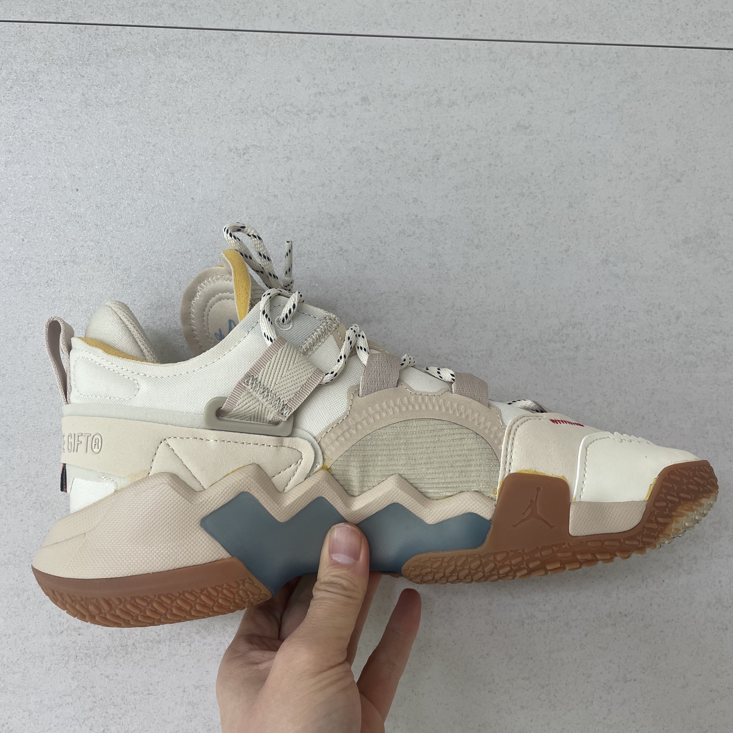 Jordan x Russell Westbrook Honor the Gift Why Not ZER0.5 PF Sail 착용 스타일 - 3