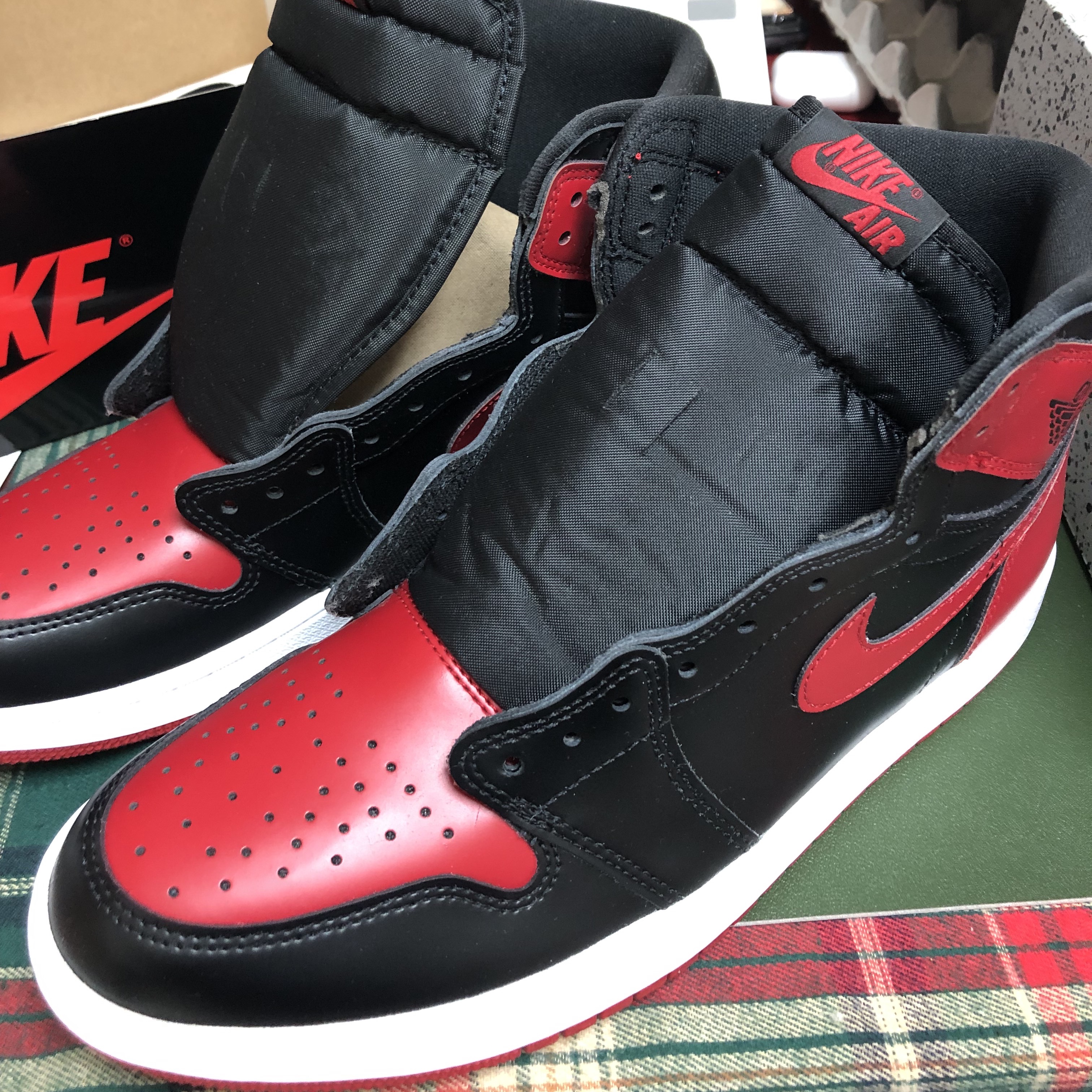 Jordan 1 Retro High OG Patent Bred, Jordan 1 Retro Chicago 2013 착용 스타일 - 1