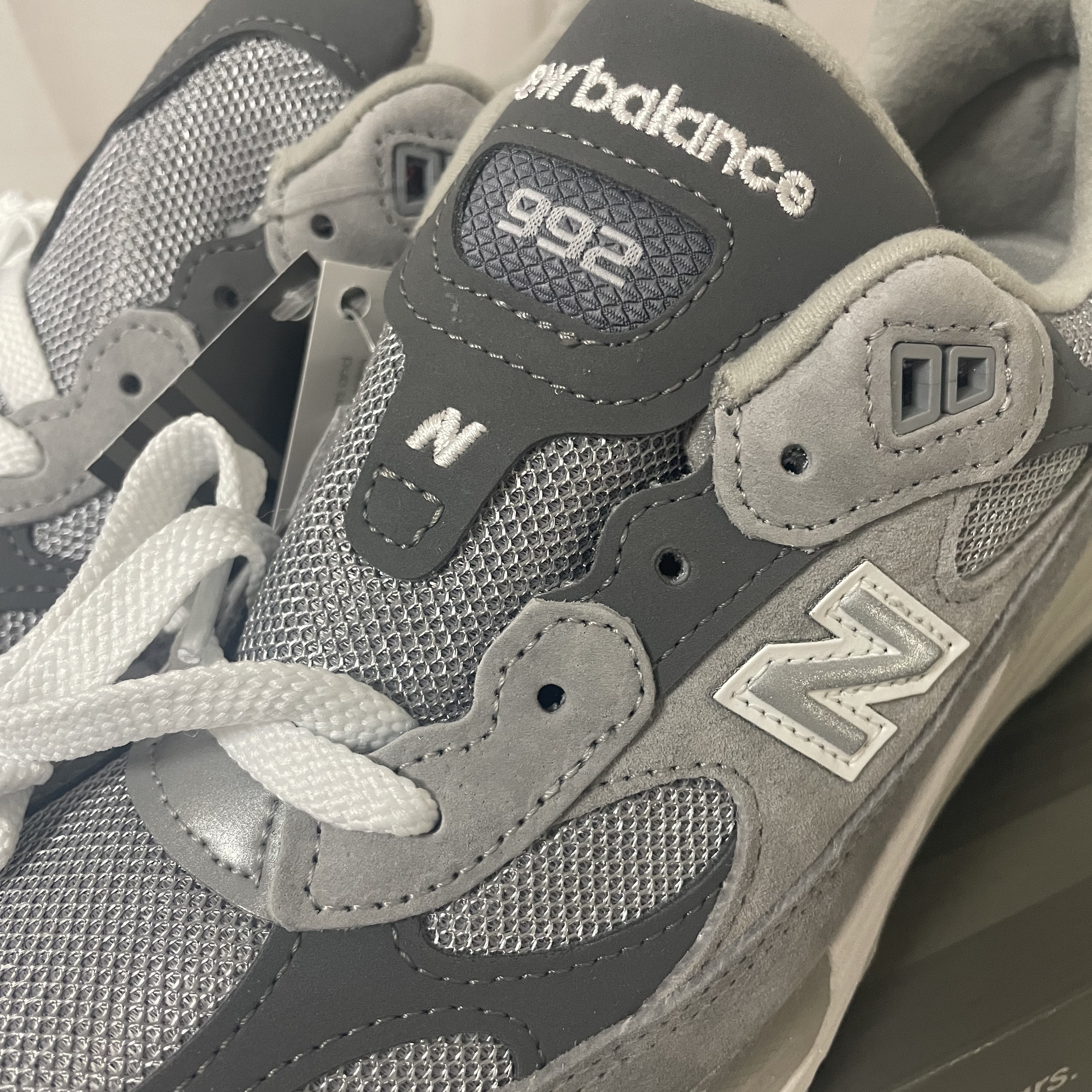 New Balance 992 Made in USA Grey - D Standard 착용 스타일 - 2
