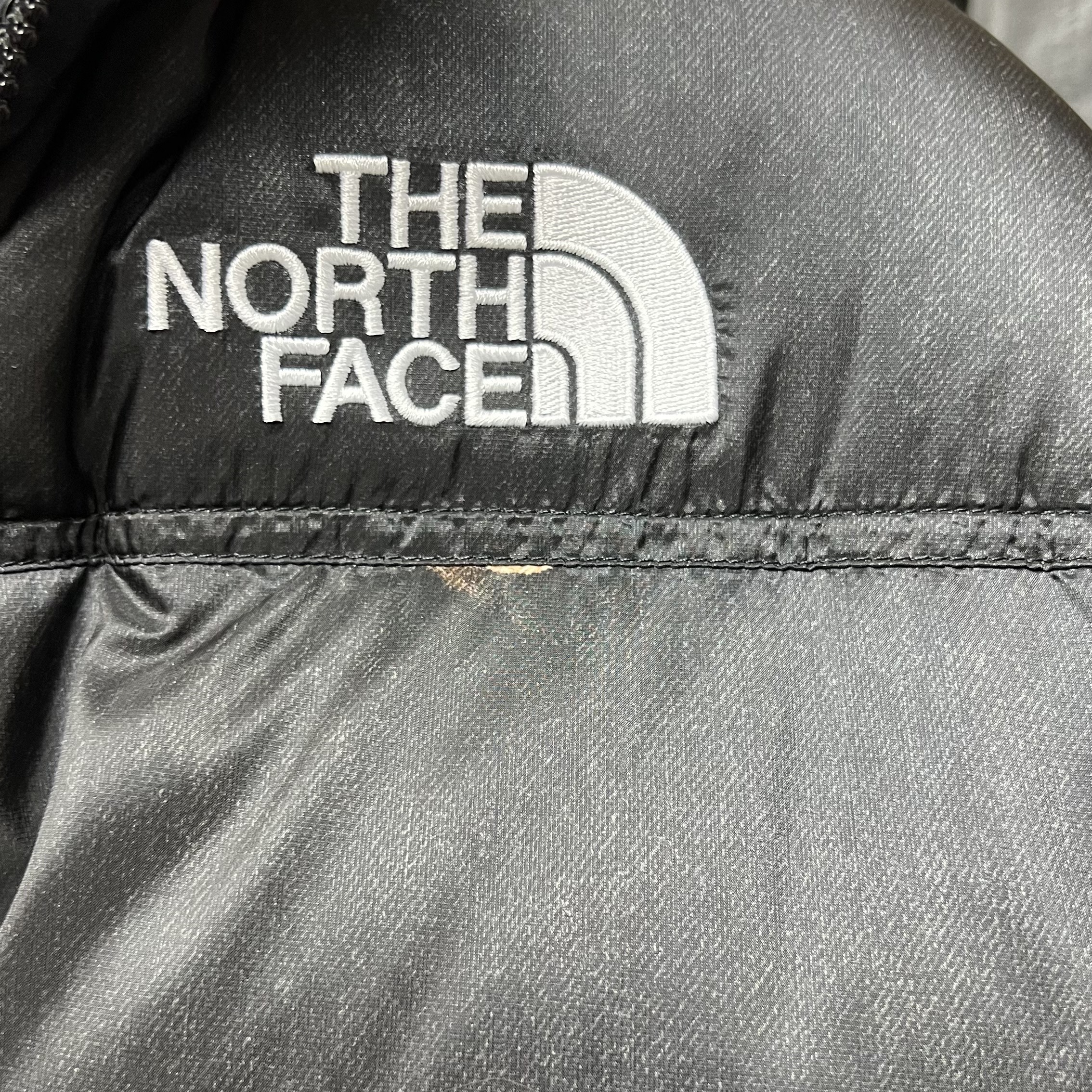 Supreme x The North Face Bleached Denim Print Nuptse Jacket Black - 21FW 착용 스타일 - 3