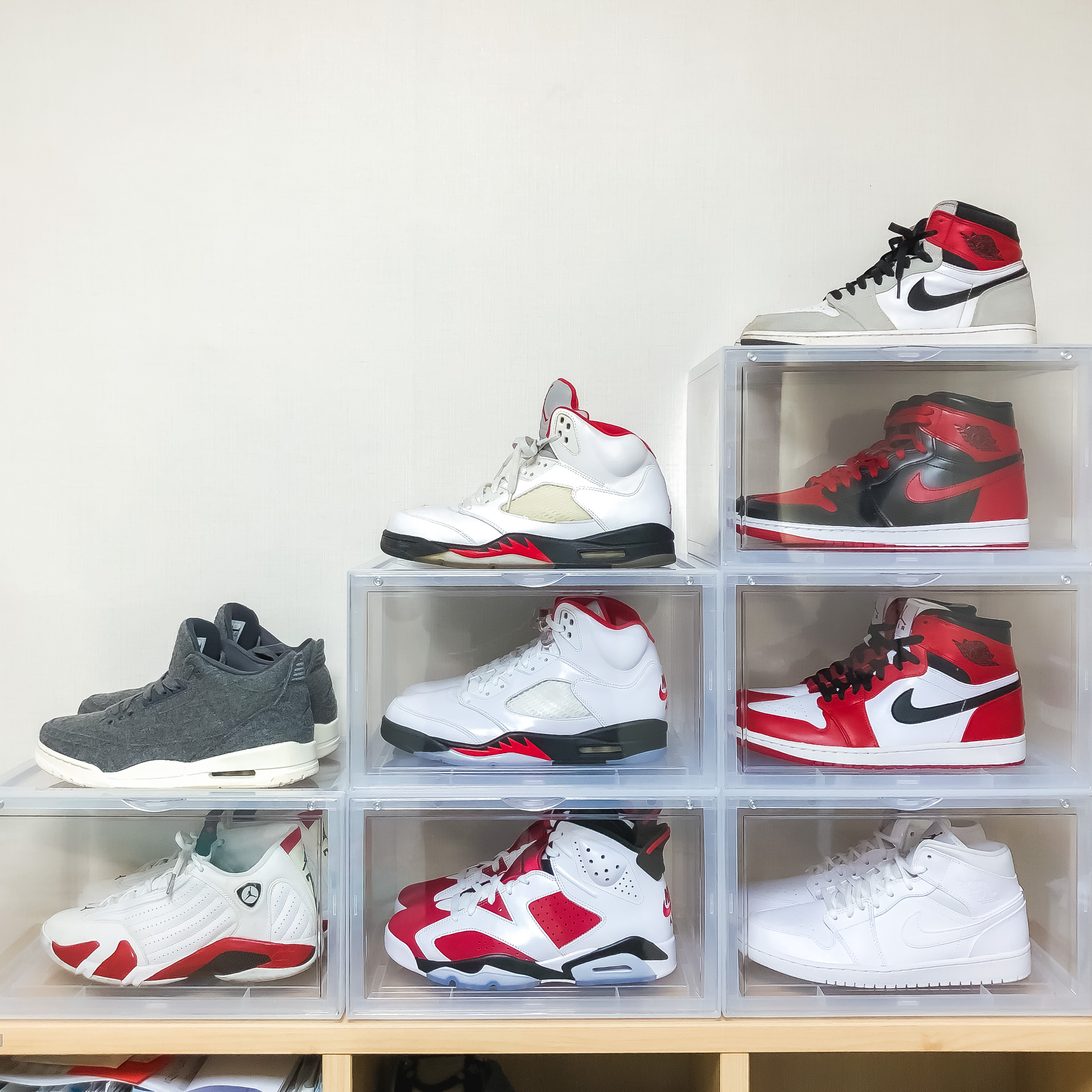 Jordan 1 Retro Chicago 2013, Jordan 6 Retro Carmine 2021 착용 스타일