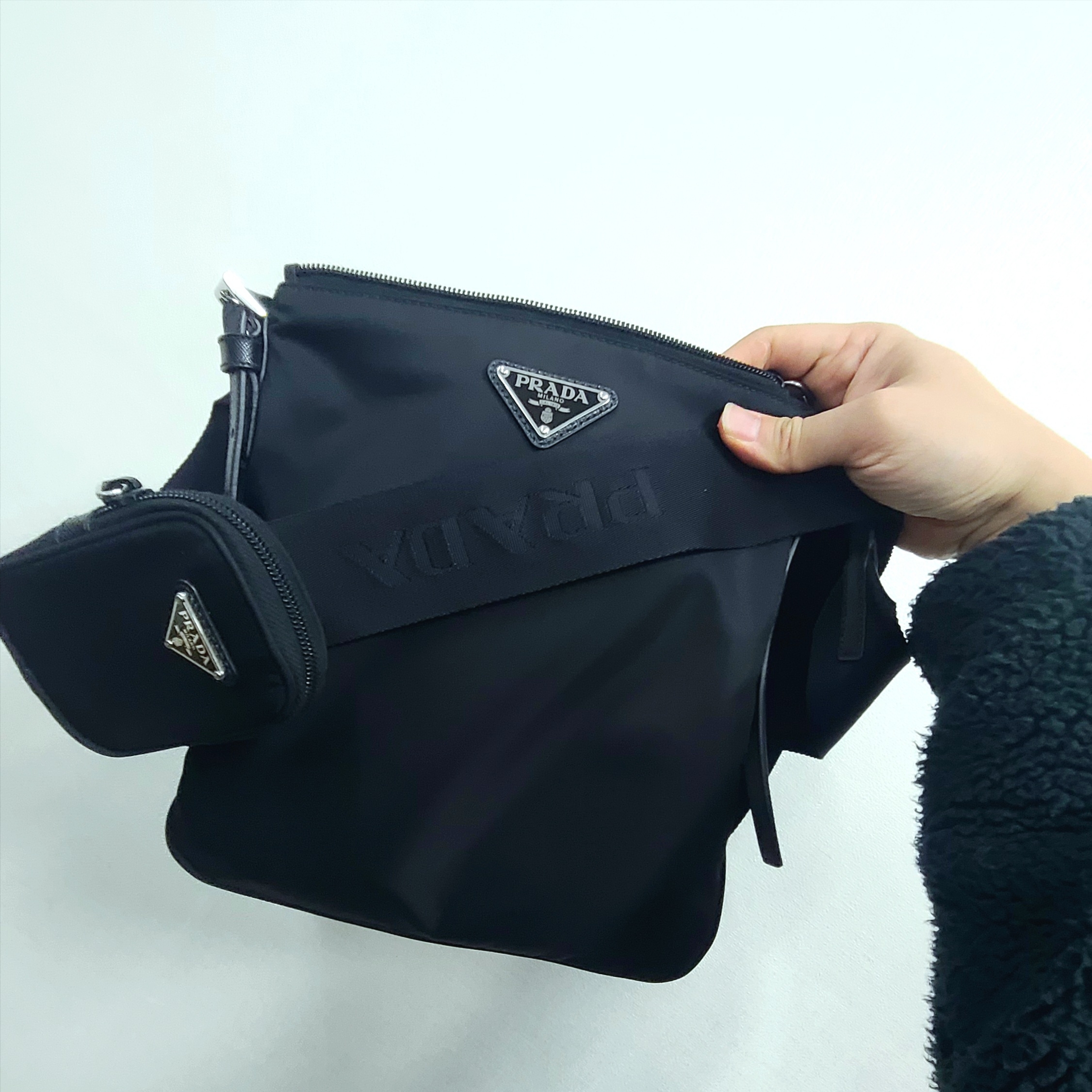Prada Nylon and Saffiano Leather Shoulder Bag Black 착용 스타일