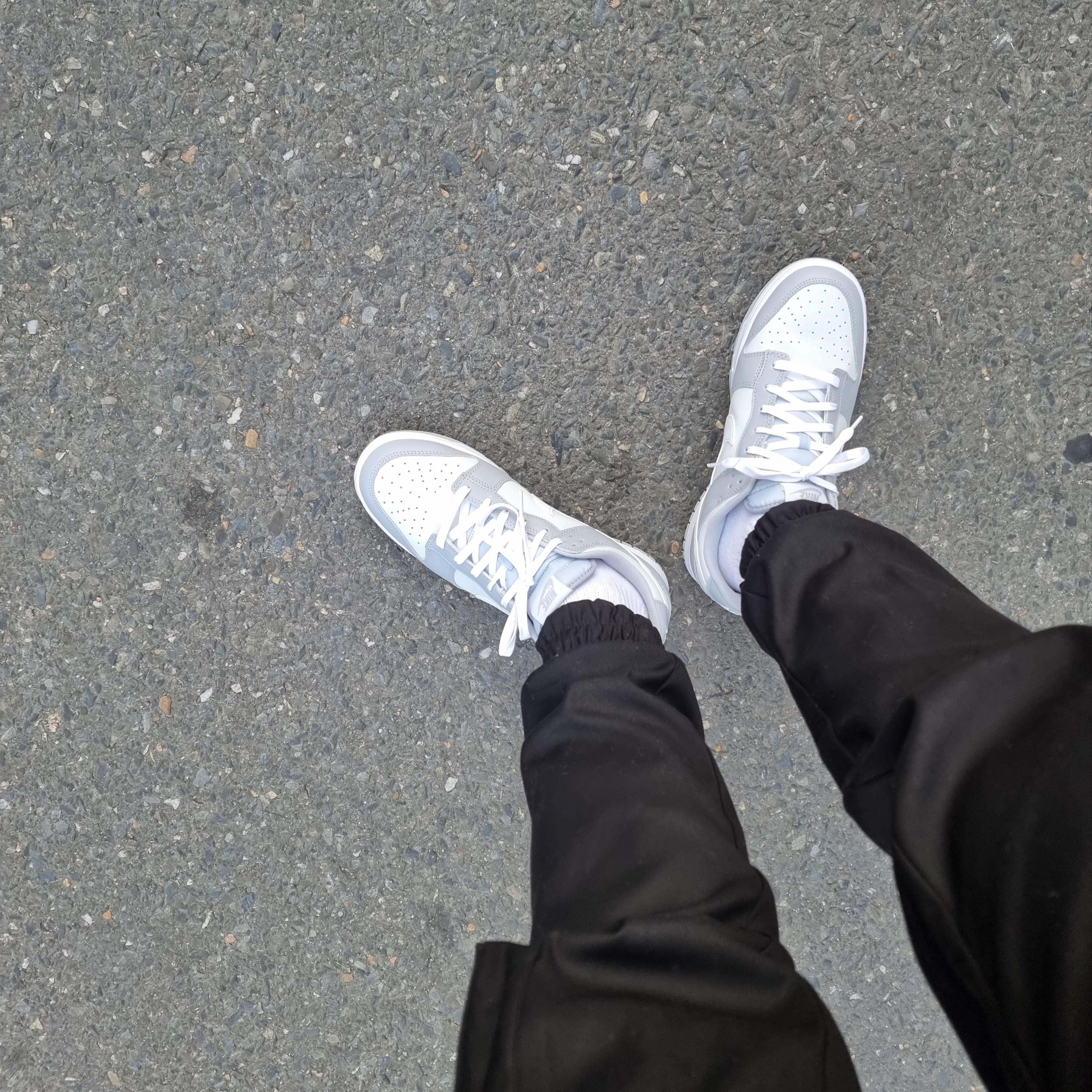 Nike Dunk Low Retro Wolf Grey 착용 스타일