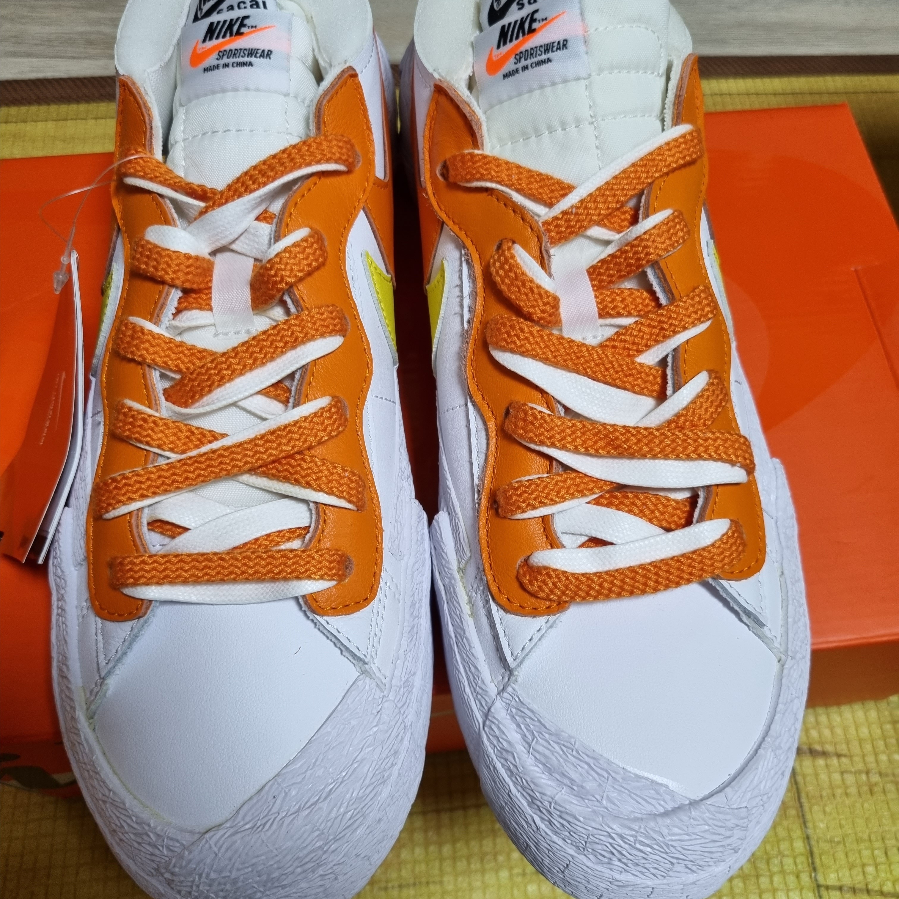 Nike x Sacai Blazer Low Magma Orange 착용 스타일