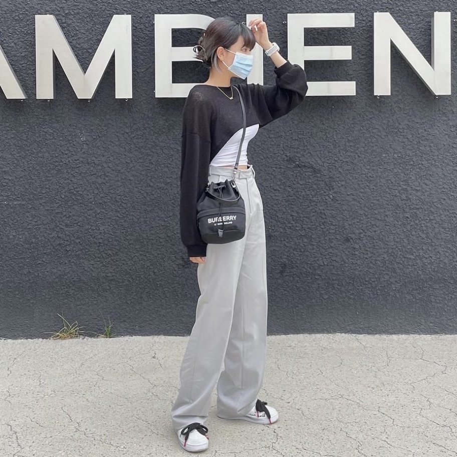 Nike x Peaceminusone Air Force 1 Low Para-Noise 2.0, Burberry Logo Print Nylon Drawcord Pouch Black 착용 스타일 - 1