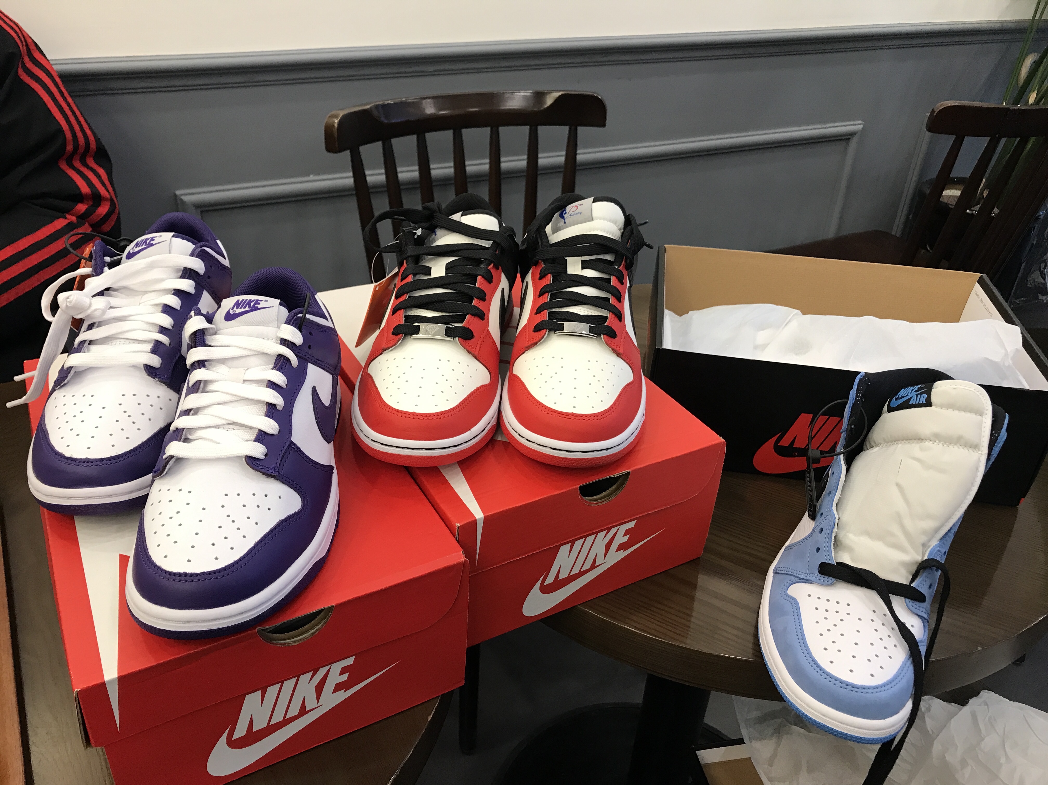 Nike Dunk Low Retro Championship Court Purple, Nike x NBA Dunk Low Retro EMB Black and Chile Red 착용 스타일
