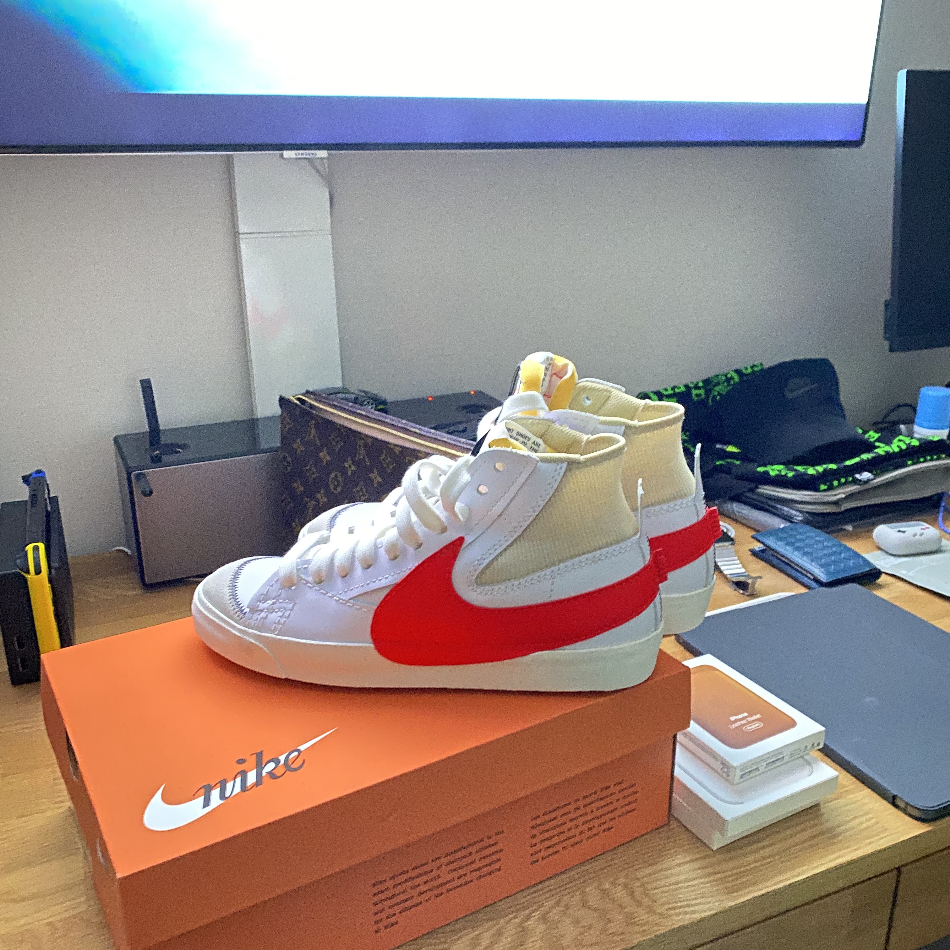 Nike Blazer Mid '77 Jumbo Dark Russet 착용 스타일 - 1