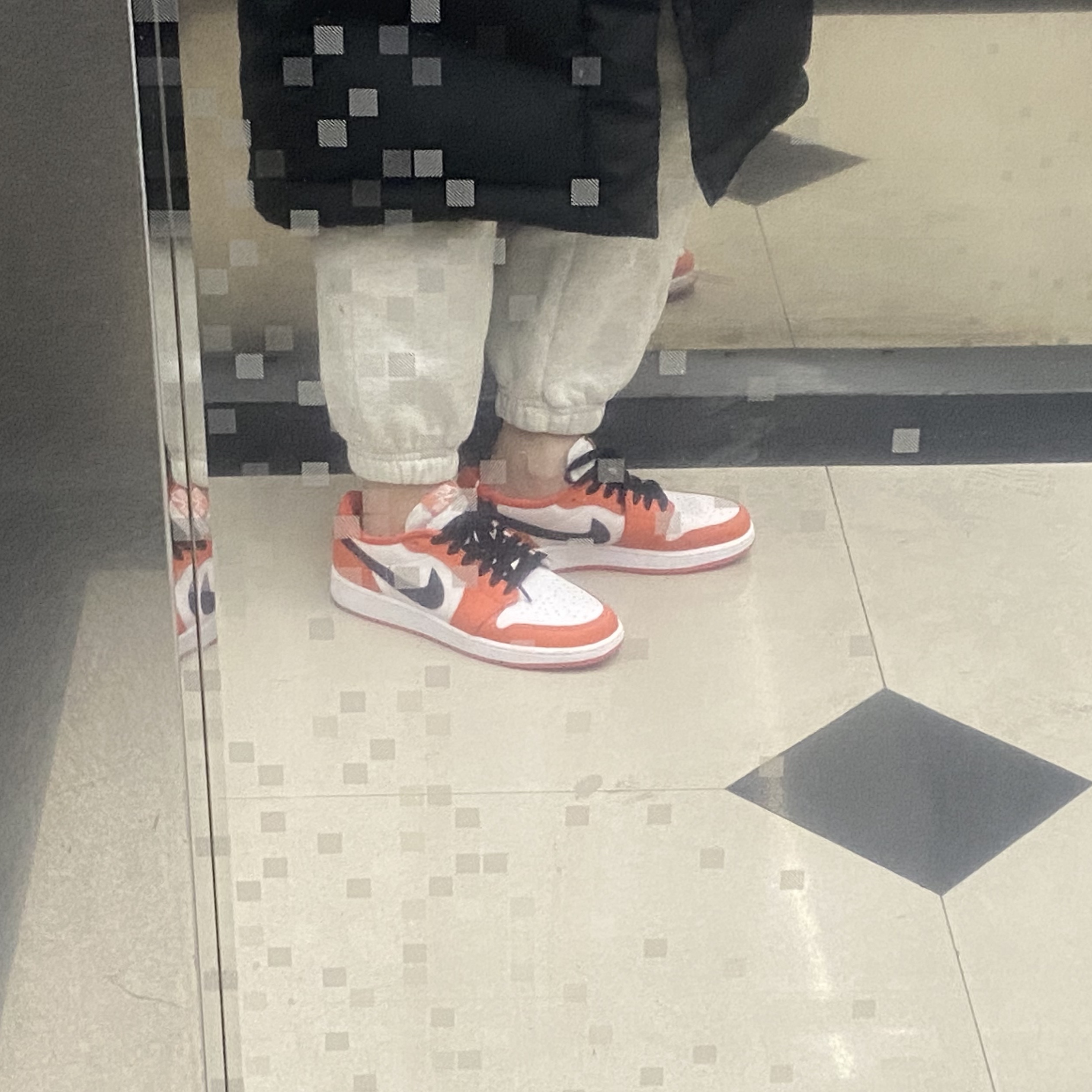 Jordan 1 Low OG Starfish, (W) Jordan 1 Low OG Starfish 착용 스타일 - 1