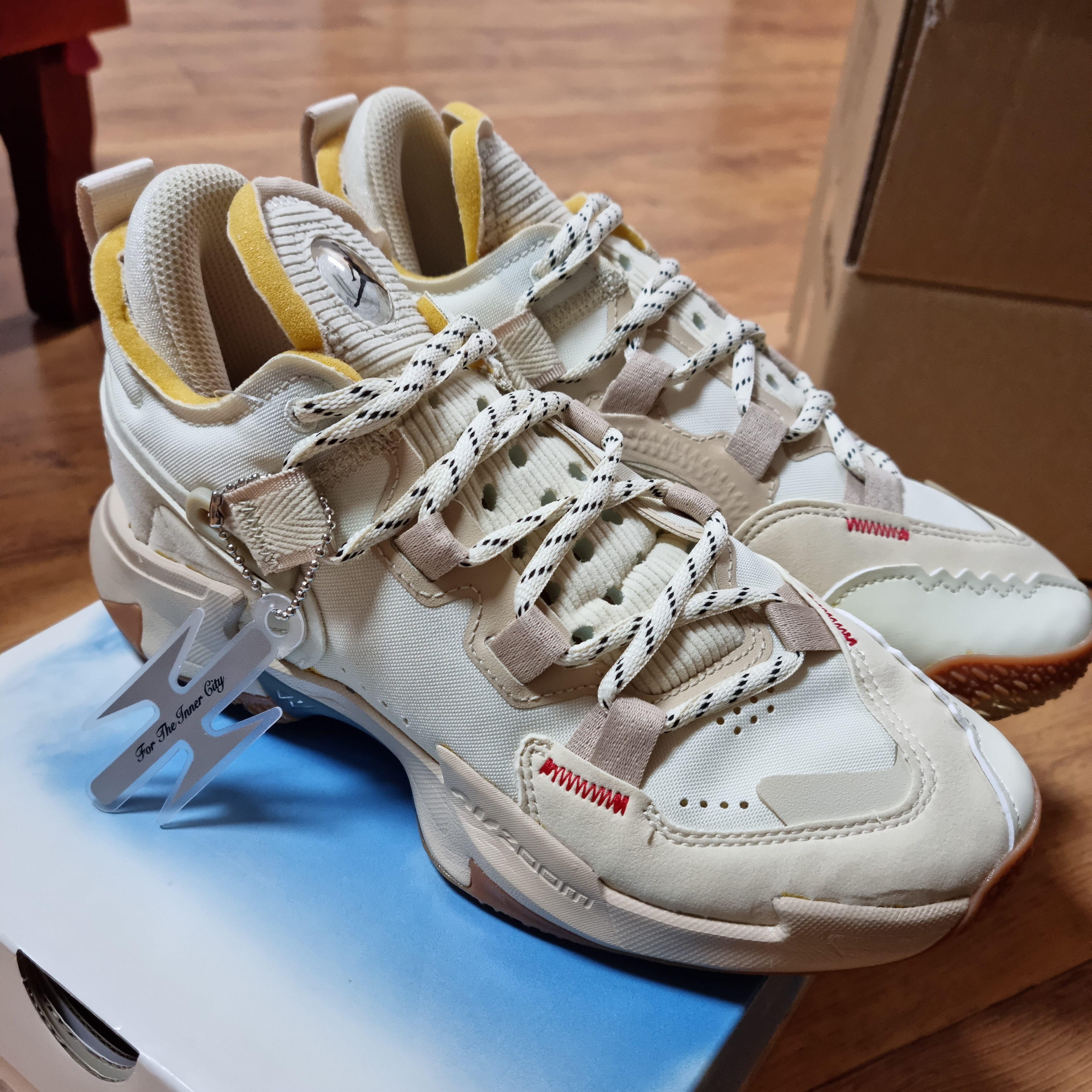 Jordan x Russell Westbrook Honor the Gift Why Not ZER0.5 PF Sail 착용 스타일 - 1
