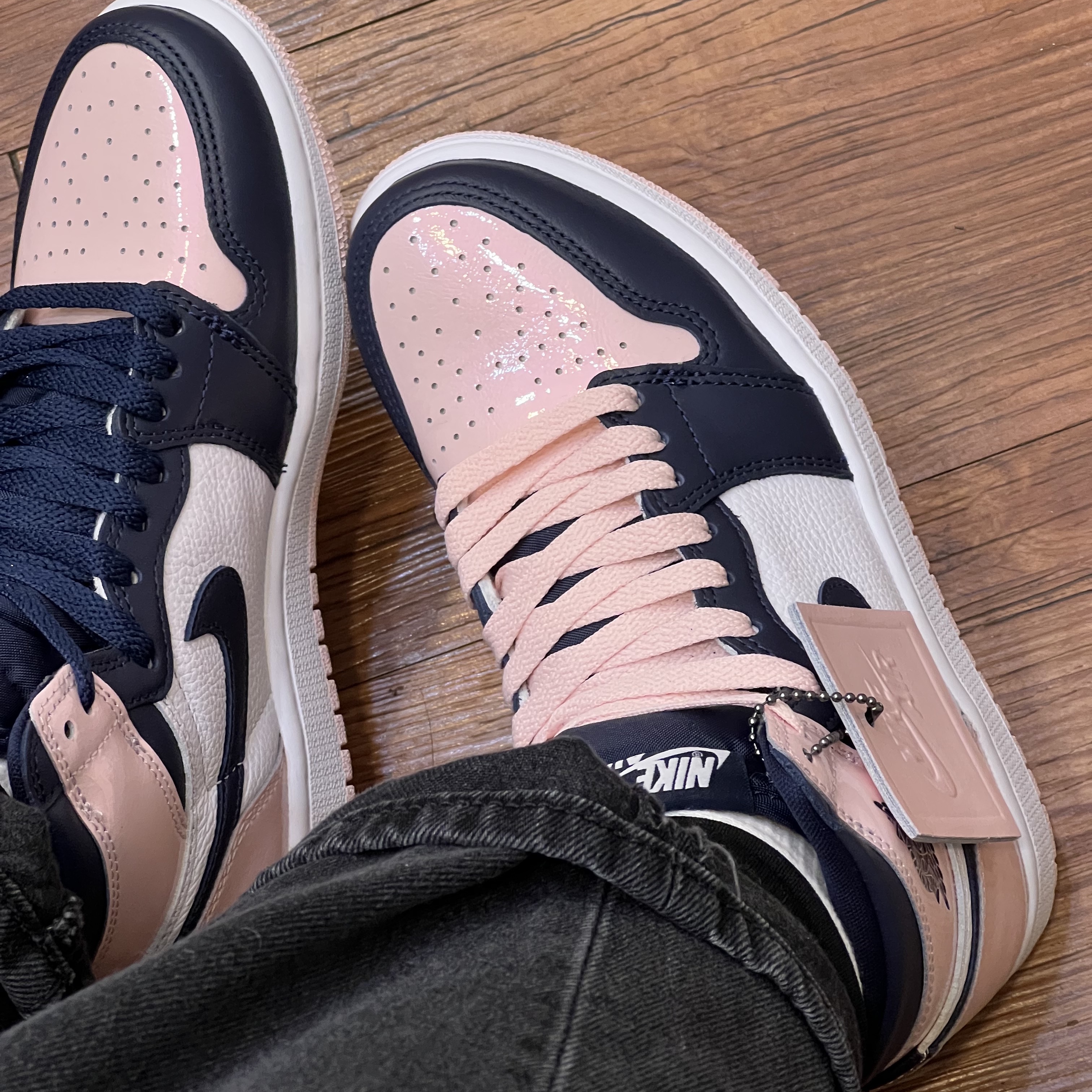 (W) Jordan 1 Retro High OG Atmosphere 착용 스타일