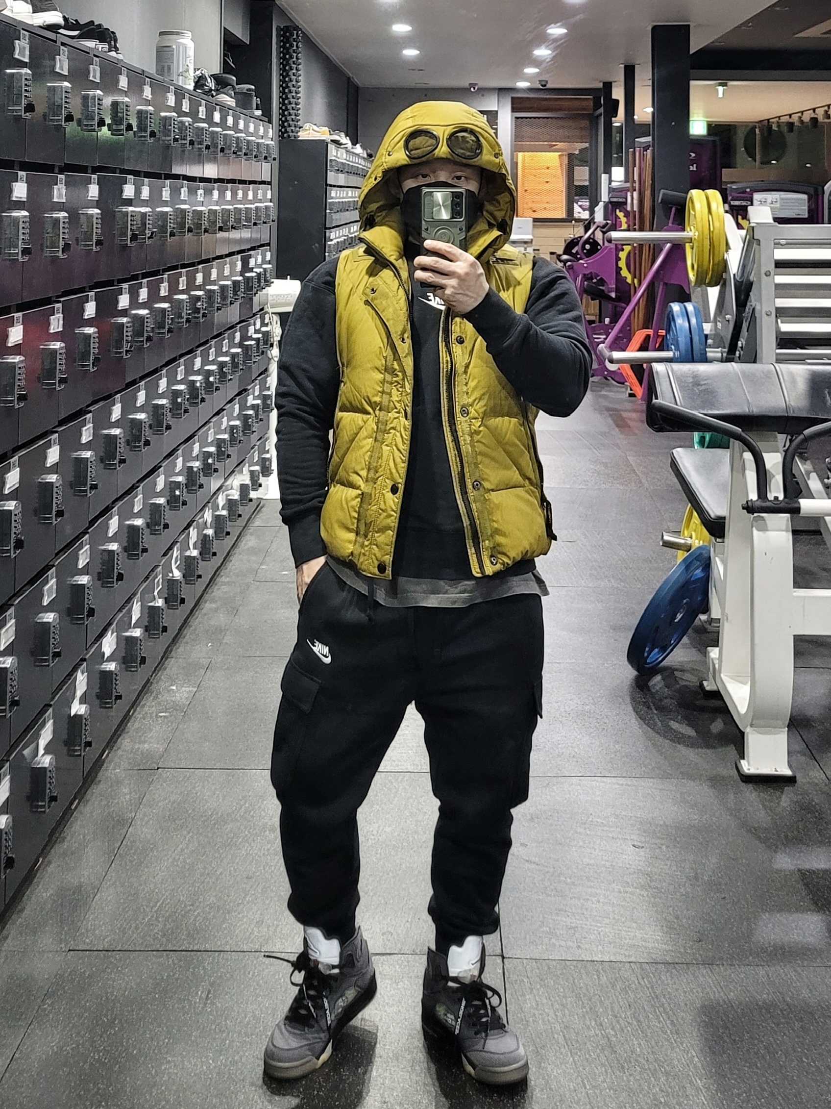 Jordan 5 x Off-White Retro SP Black Muslin 착용 스타일