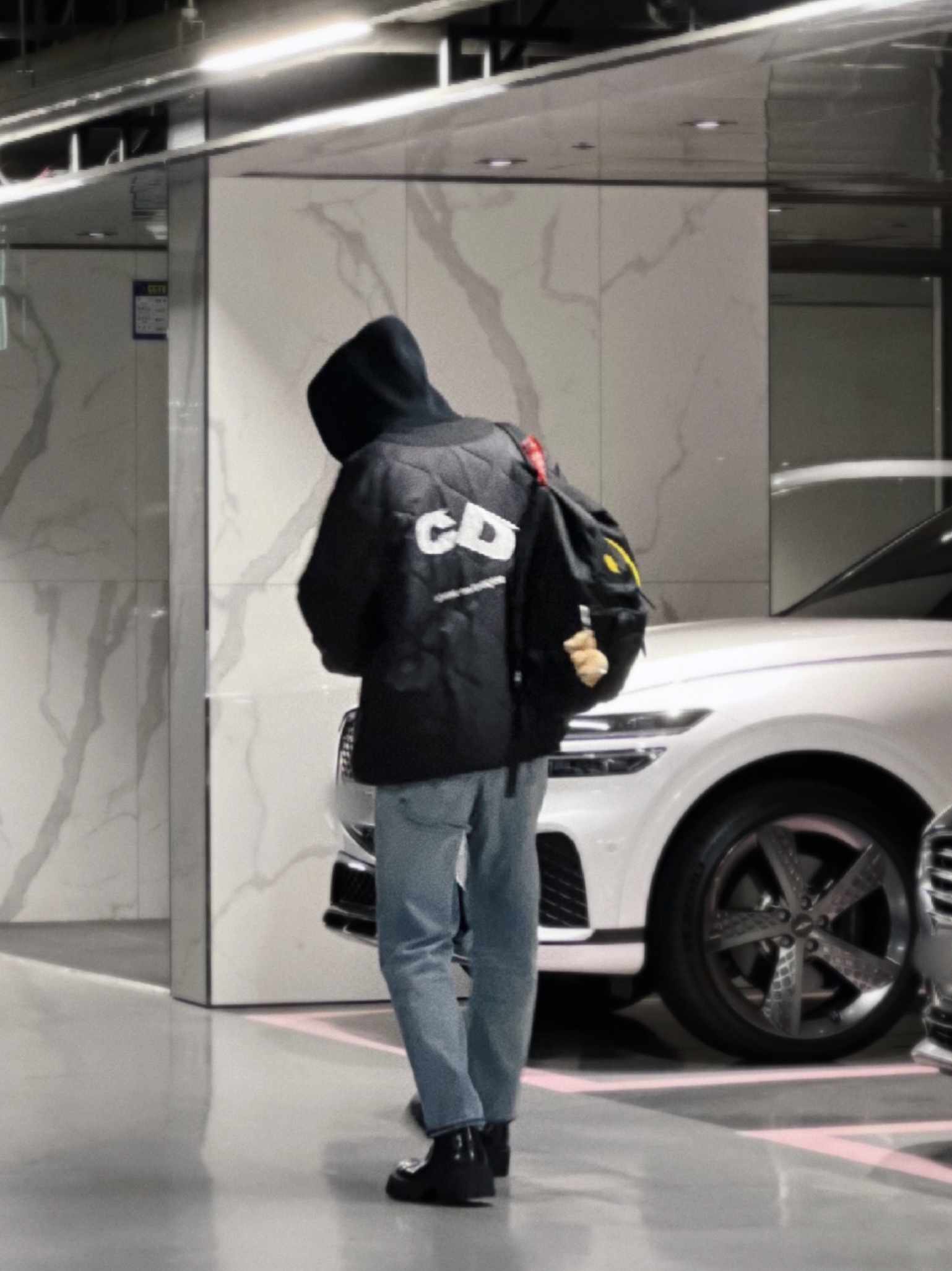 CDG x Alpha Industries Liner Jacket Olive 착용 스타일 - 1