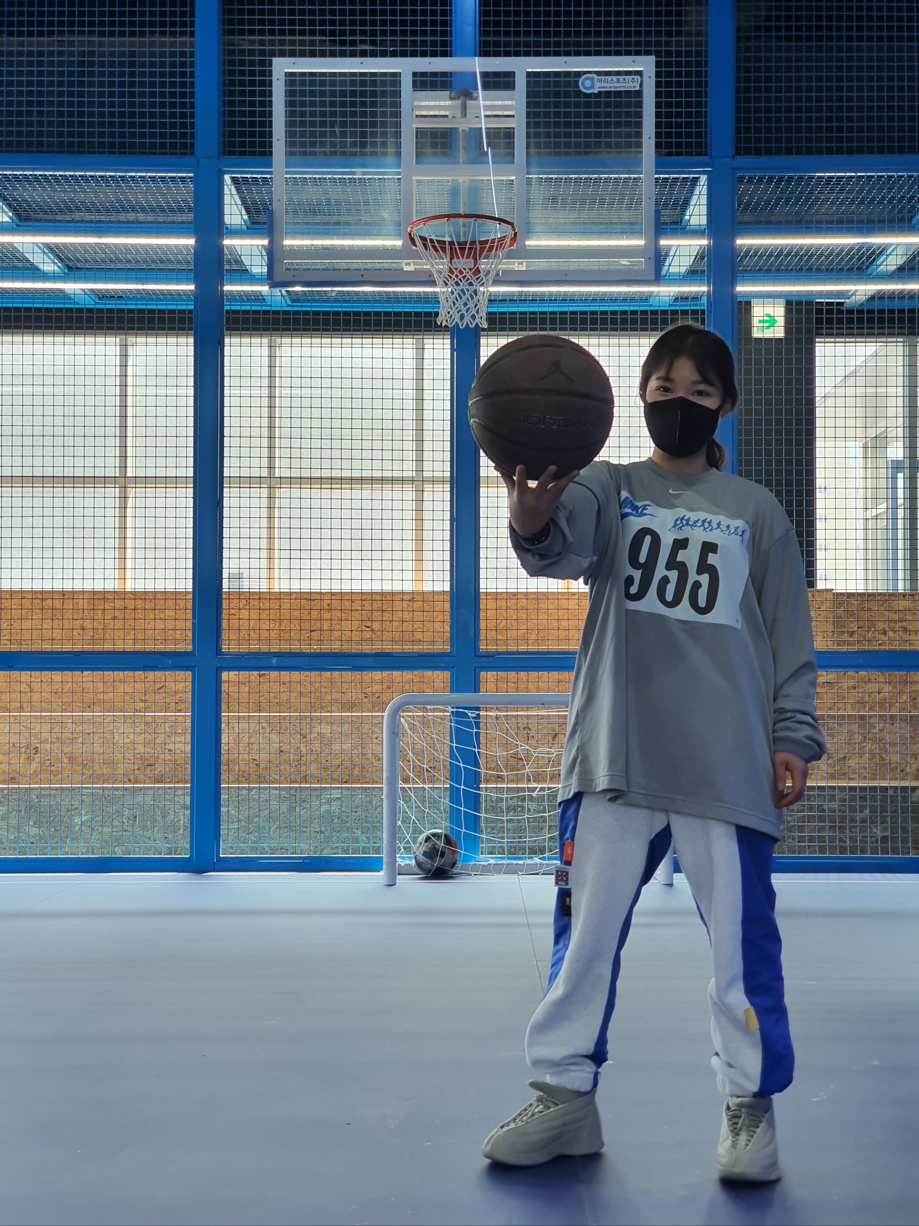 Nike x Cactus Plant Flea Market L/S Jersey Grey - US/EU, (W) Jordan 15 x Billie Eilish Retro SP Beige 착용 스타일