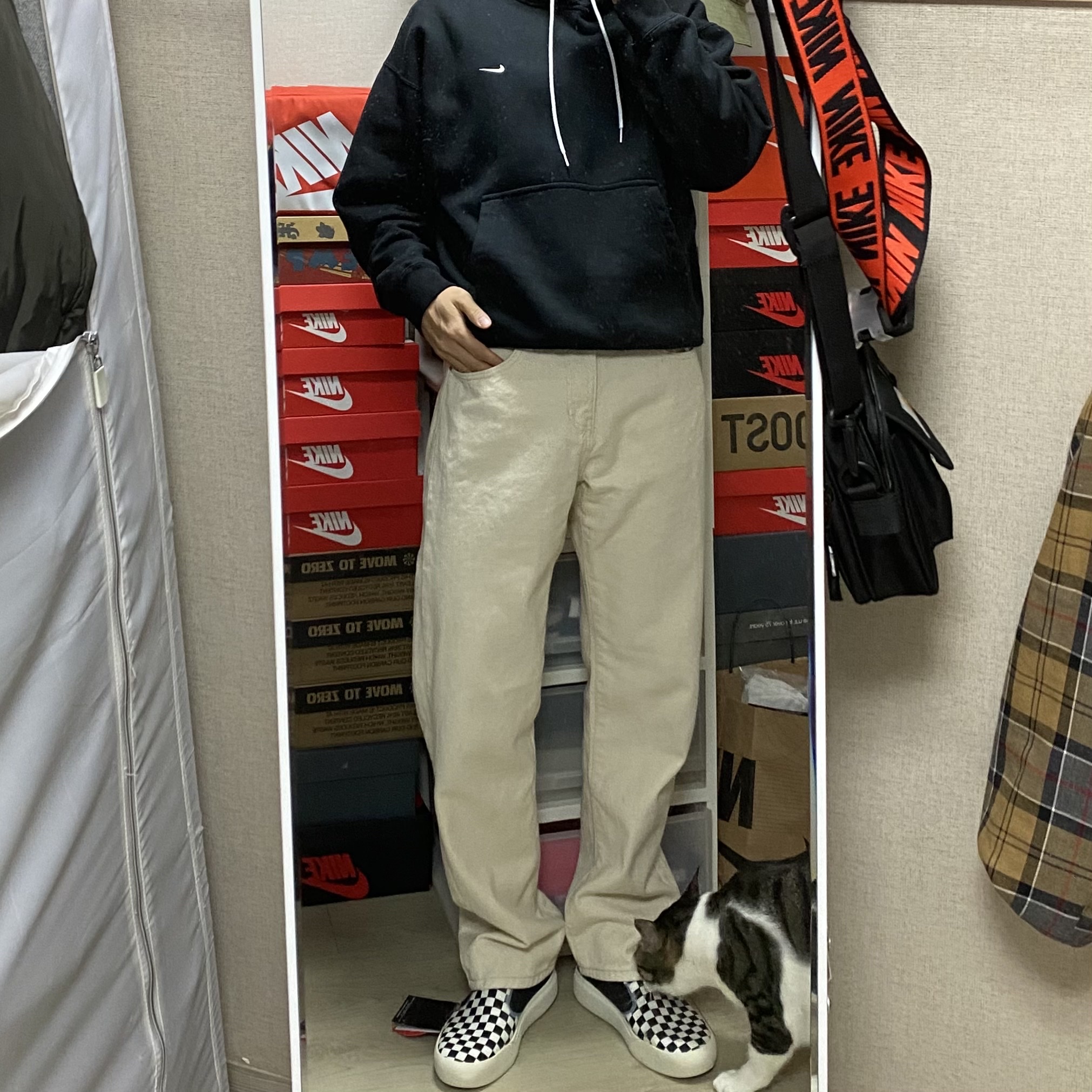 Vans Checkerboard Comfycush One Black 착용 스타일 - 4