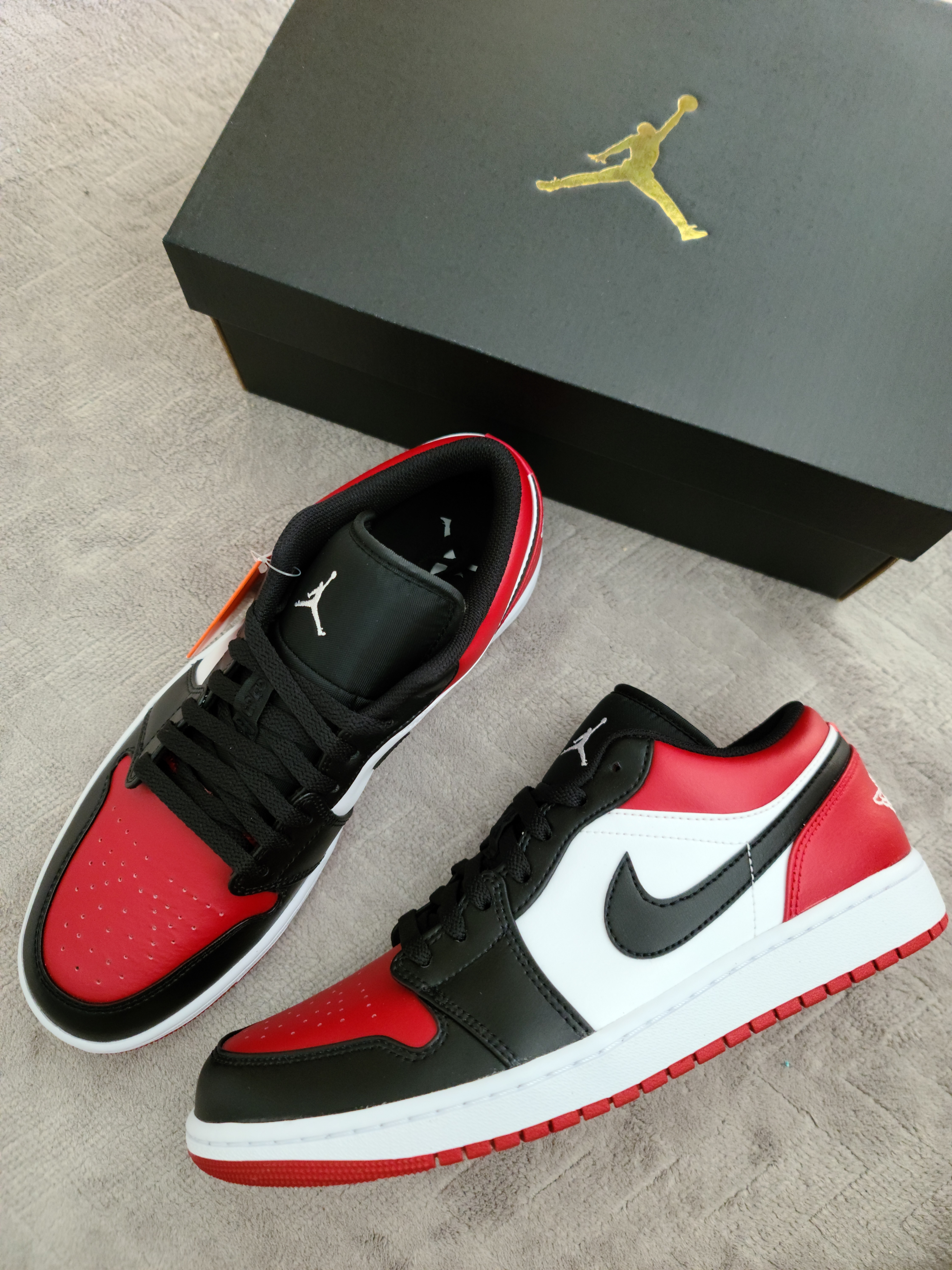 Jordan 1 Low Bred Toe 착용 스타일