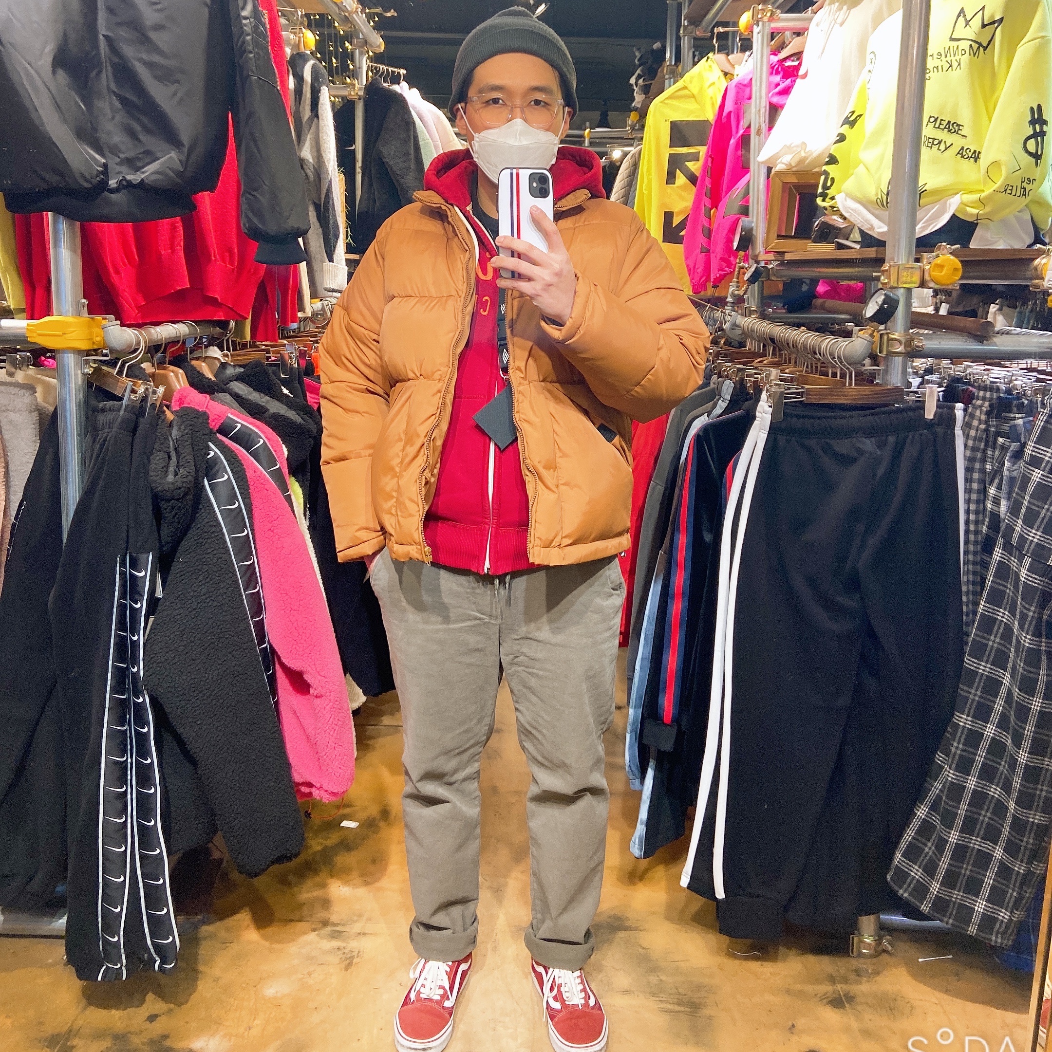 Vans Vault OG Style 36 LX Suede Canvas Pomegranate 착용 스타일