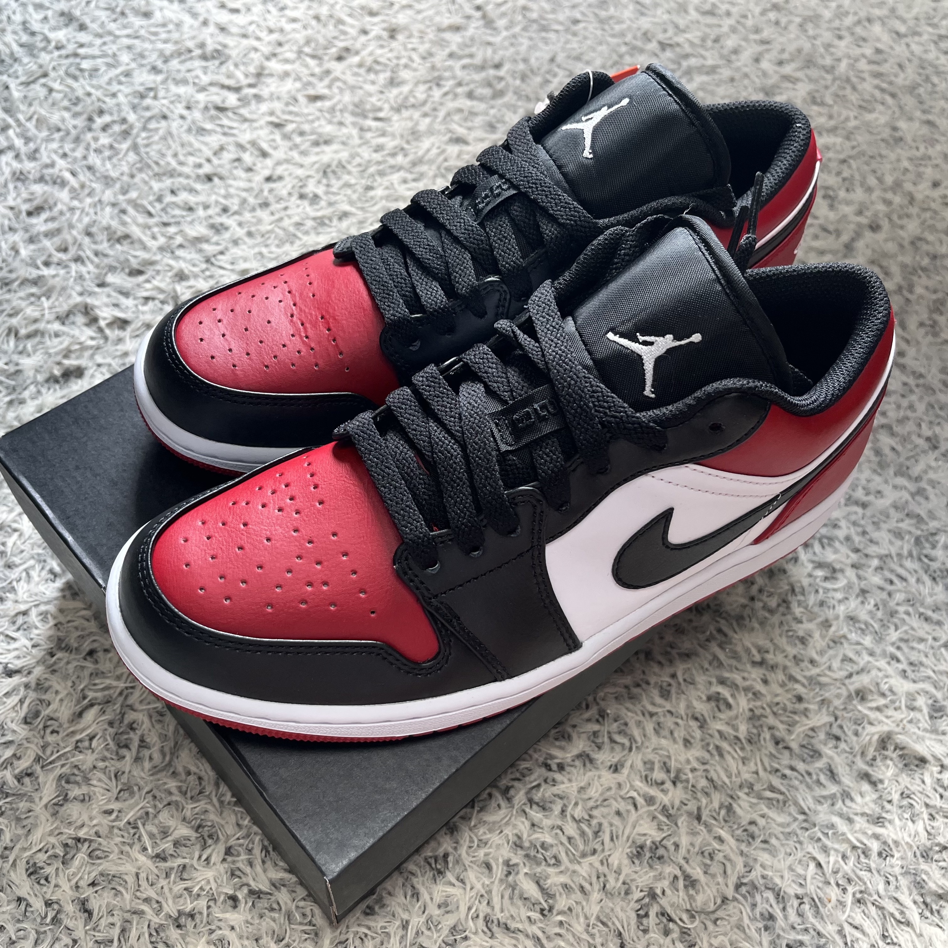 Jordan 1 Low Bred Toe 착용 스타일