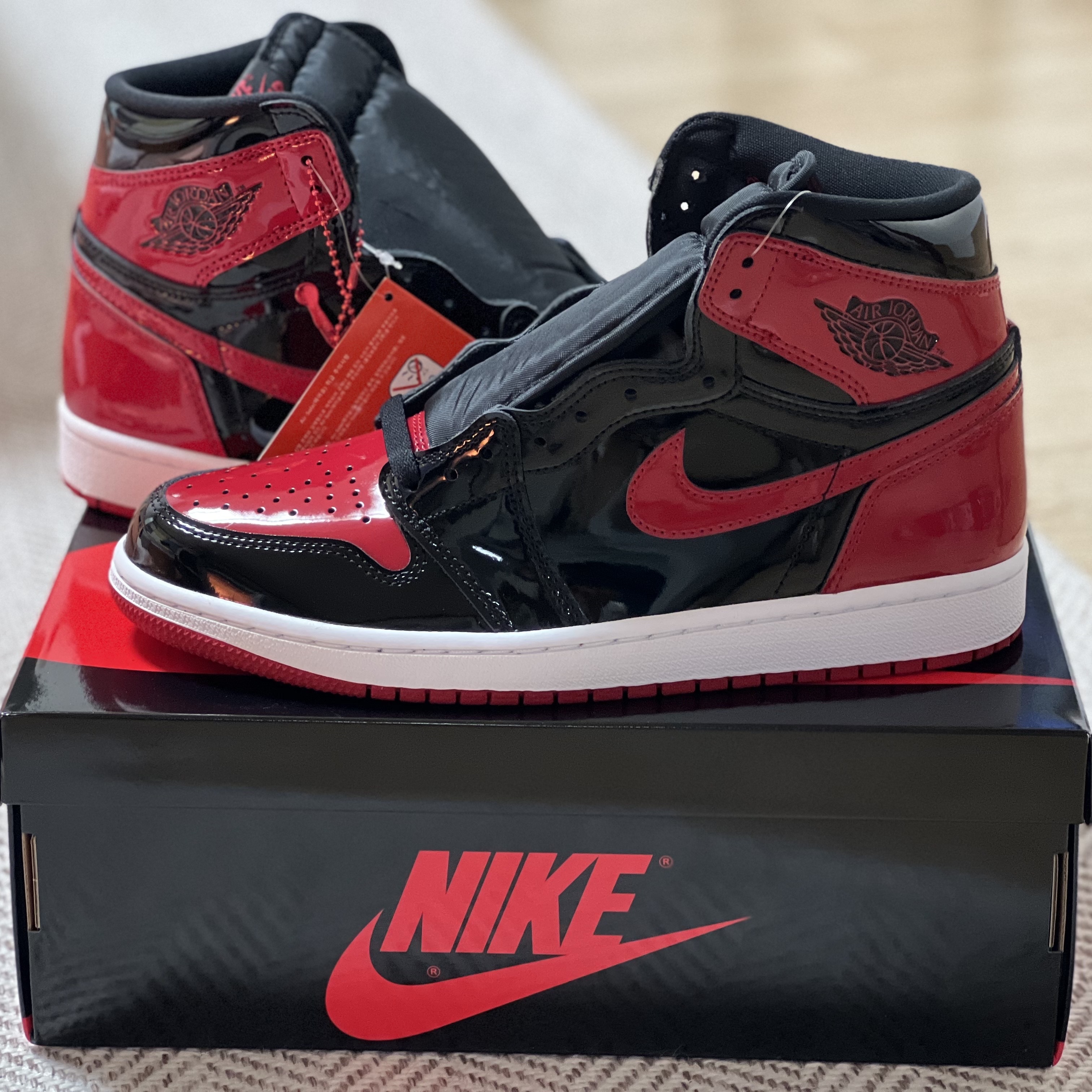 Jordan 1 Retro High OG Patent Bred 착용 스타일