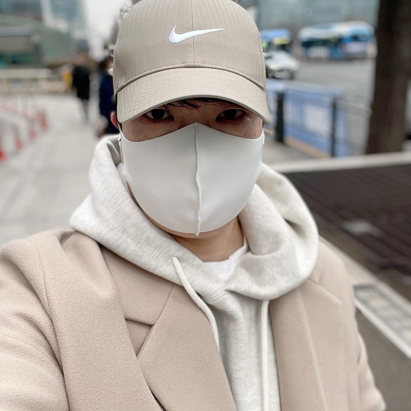 New Balance 530 Steel Grey 착용 스타일 - 2