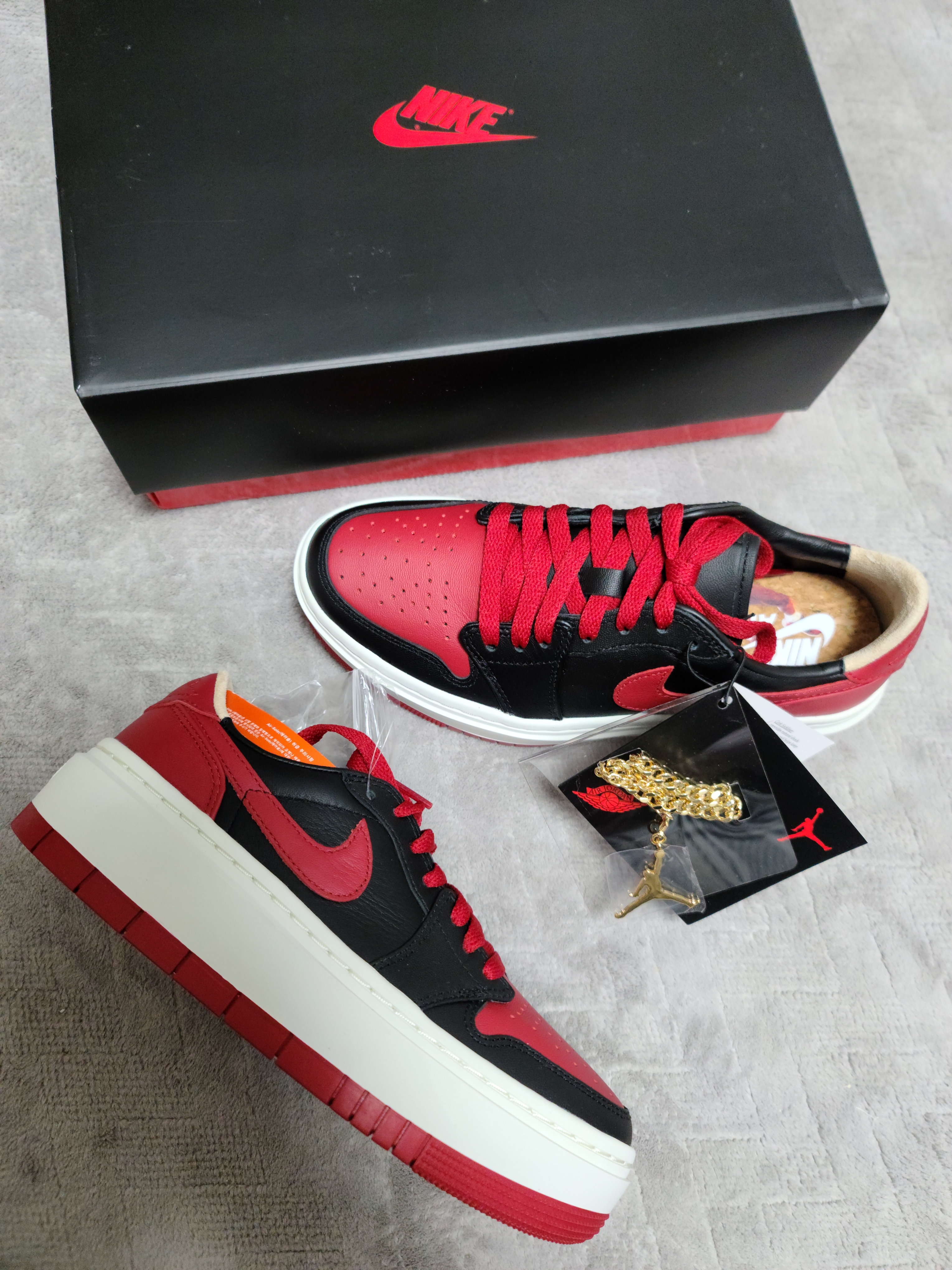 (W) Jordan 1 Elevate Low SE Bred 착용 스타일 - 1