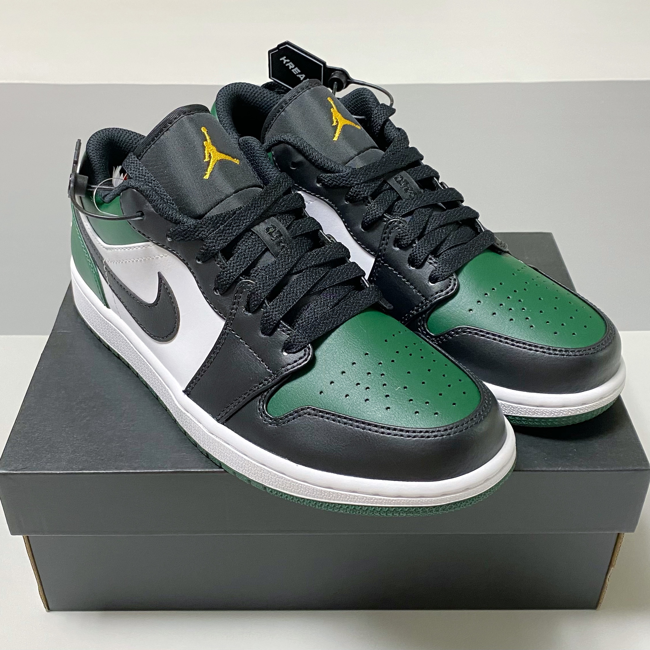 Jordan 1 Low Bred Toe, Jordan 1 Low Green Toe 착용 스타일 - 2