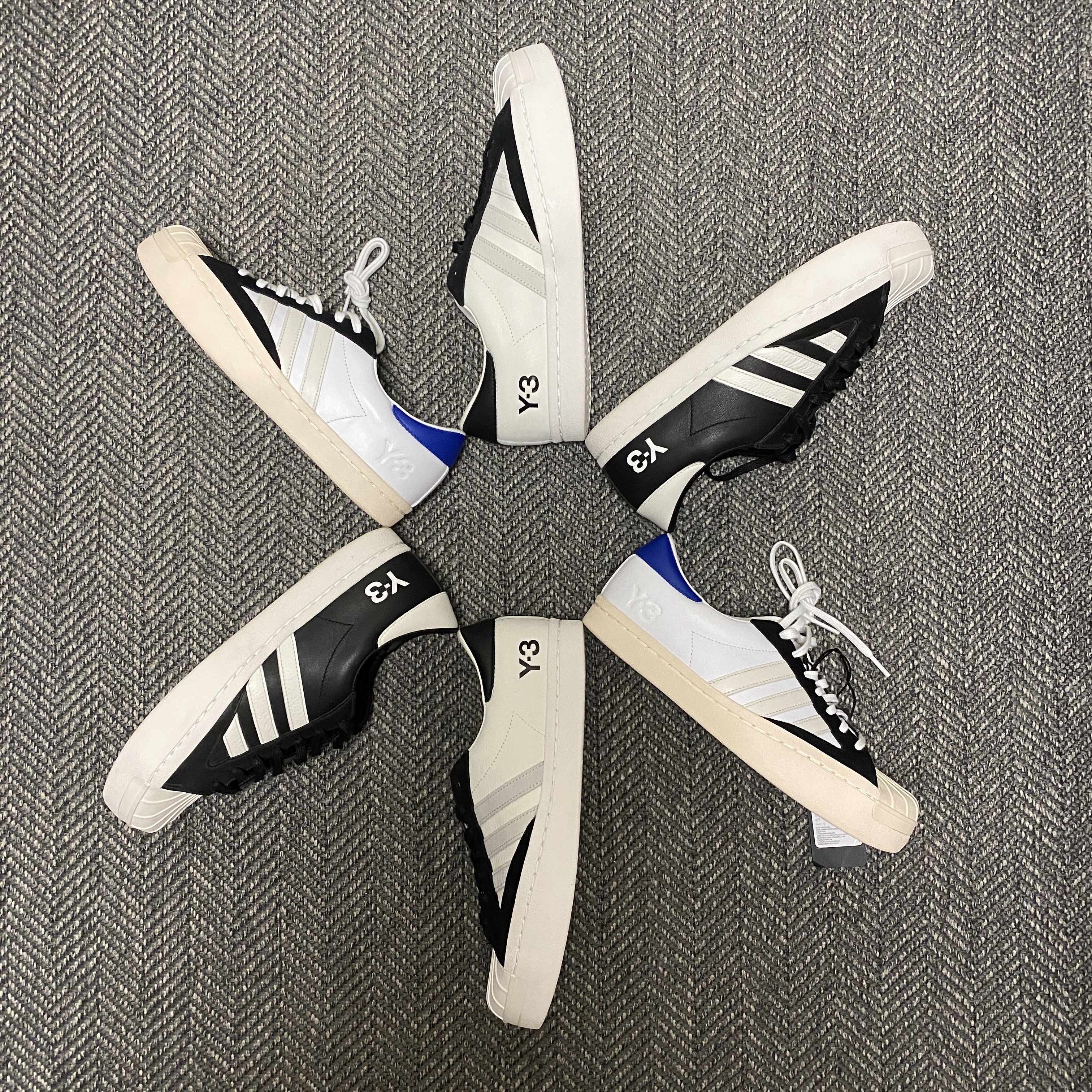 Y-3 Yohji Star White, Y-3 Yohji Star Cloud White Bold Blue 착용 스타일 - 1