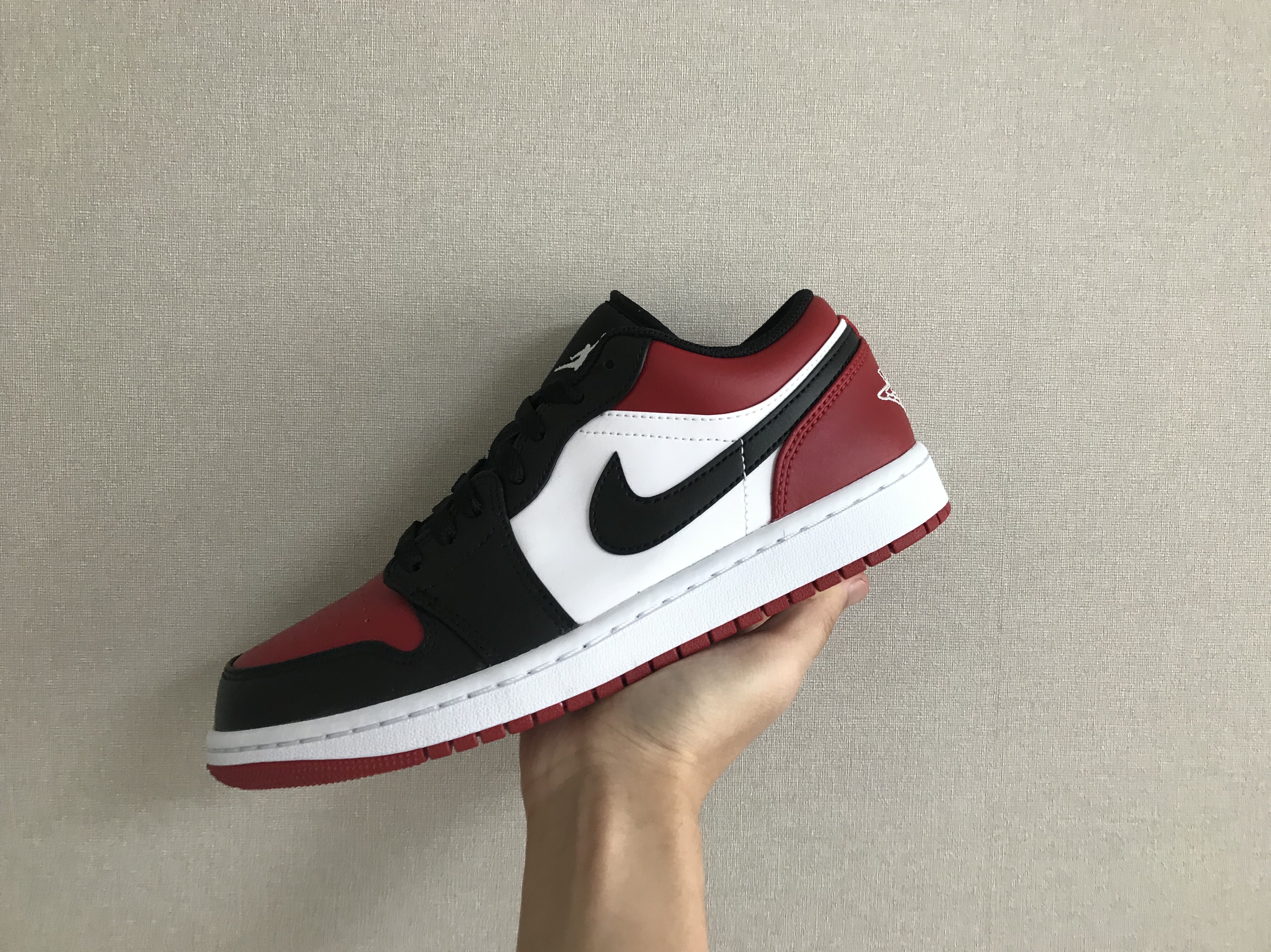 Jordan 1 Low Bred Toe 착용 스타일