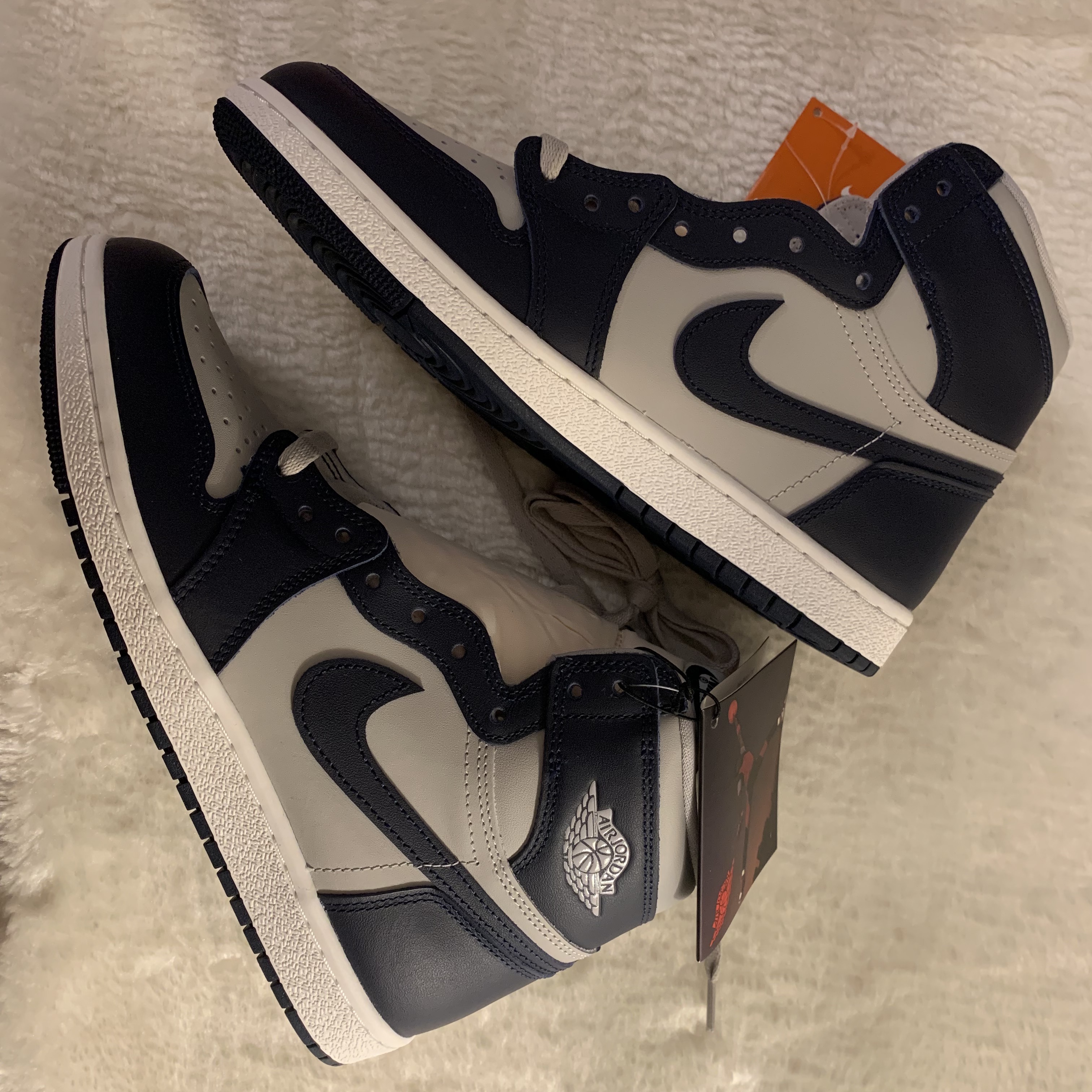 Jordan 1 High 85 College Navy 착용 스타일 - 3