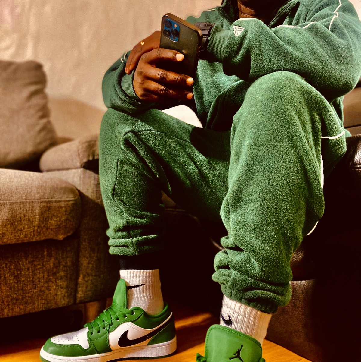 Jordan 1 Low Pine Green 착용 스타일 - 2