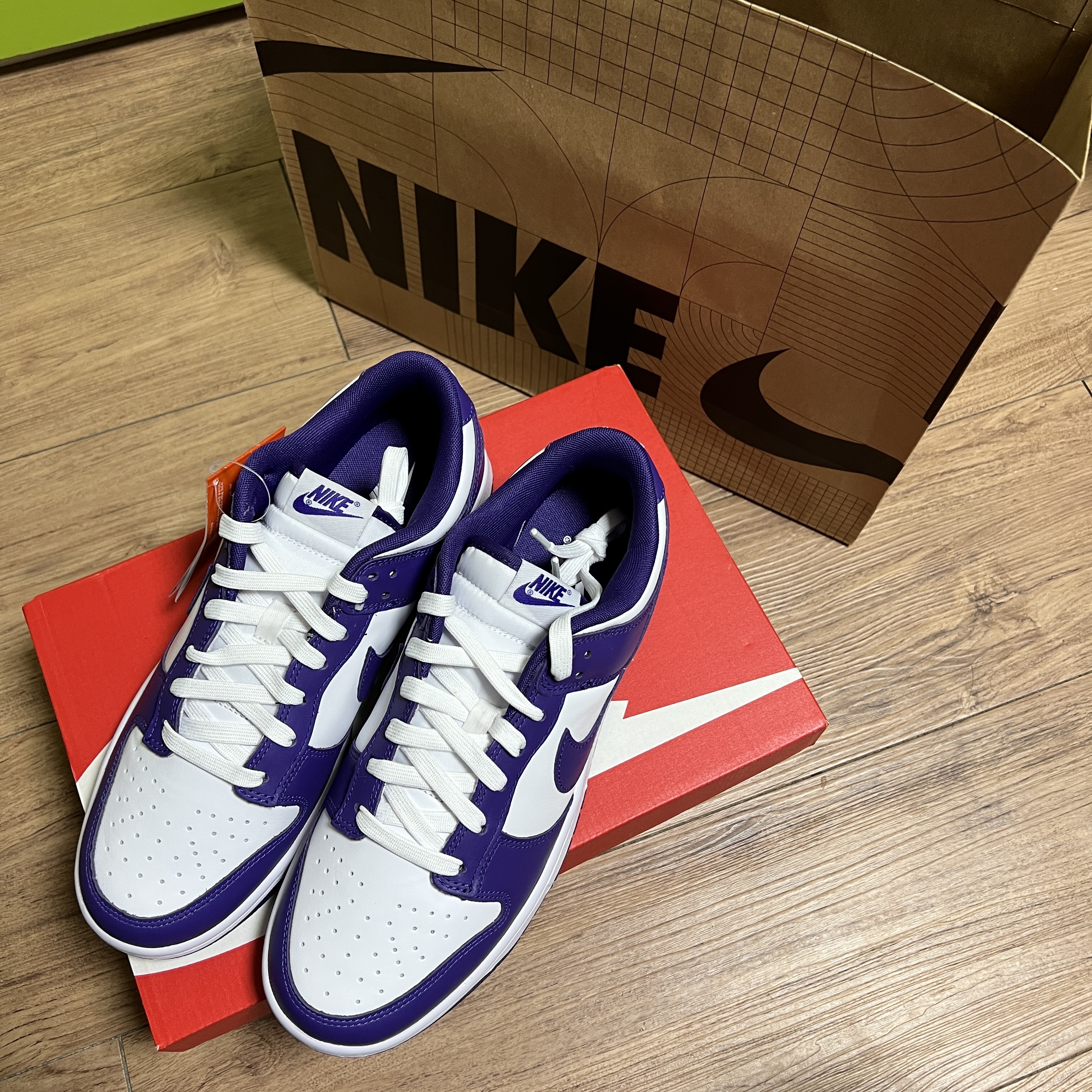 Nike Dunk Low Retro Championship Court Purple 착용 스타일 - 2