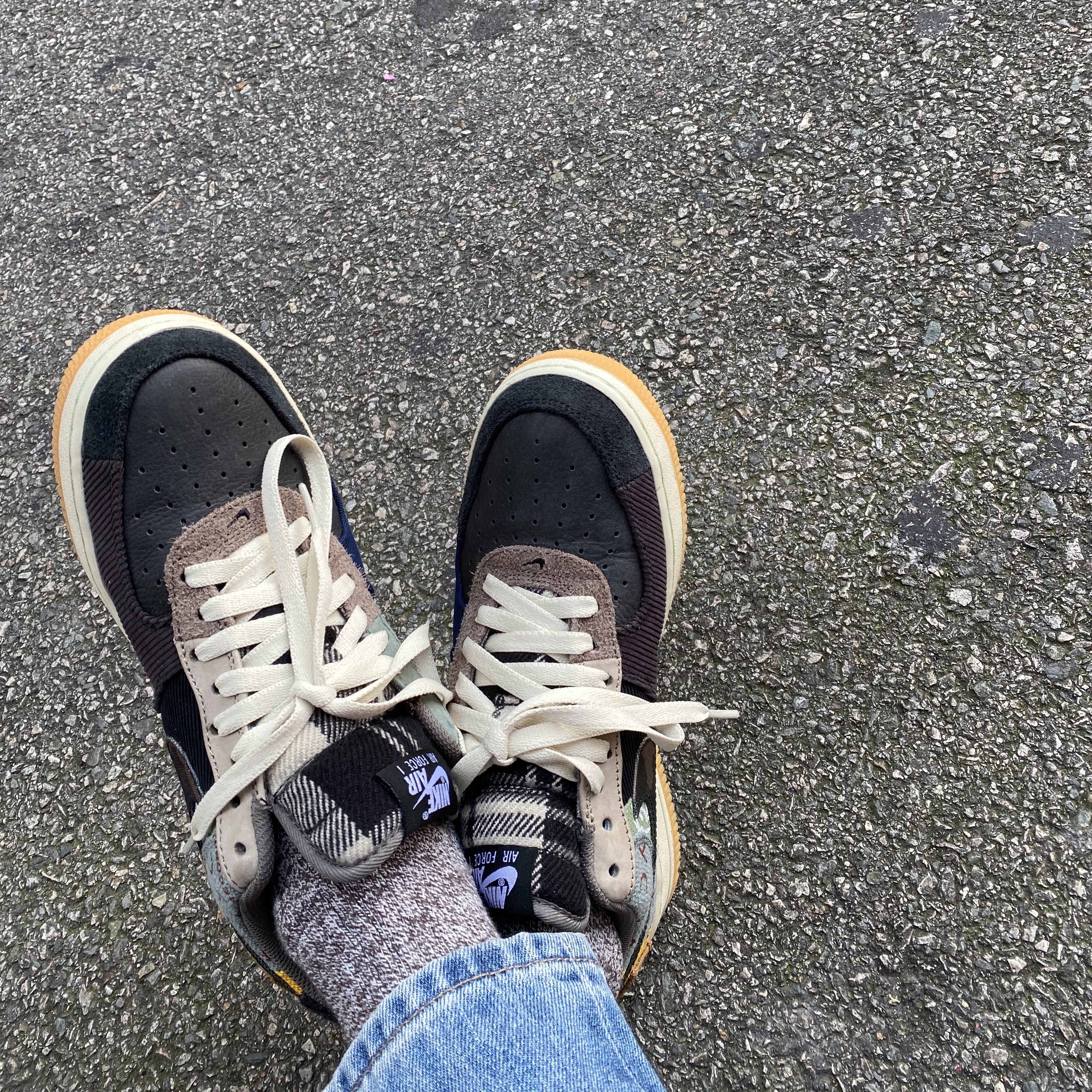 Nike x Travis Scott Air Force 1 Low Cactus Jack 착용 스타일
