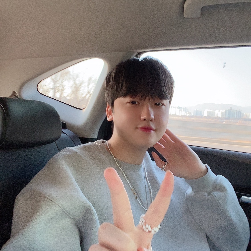KREAM 프로필 이미지