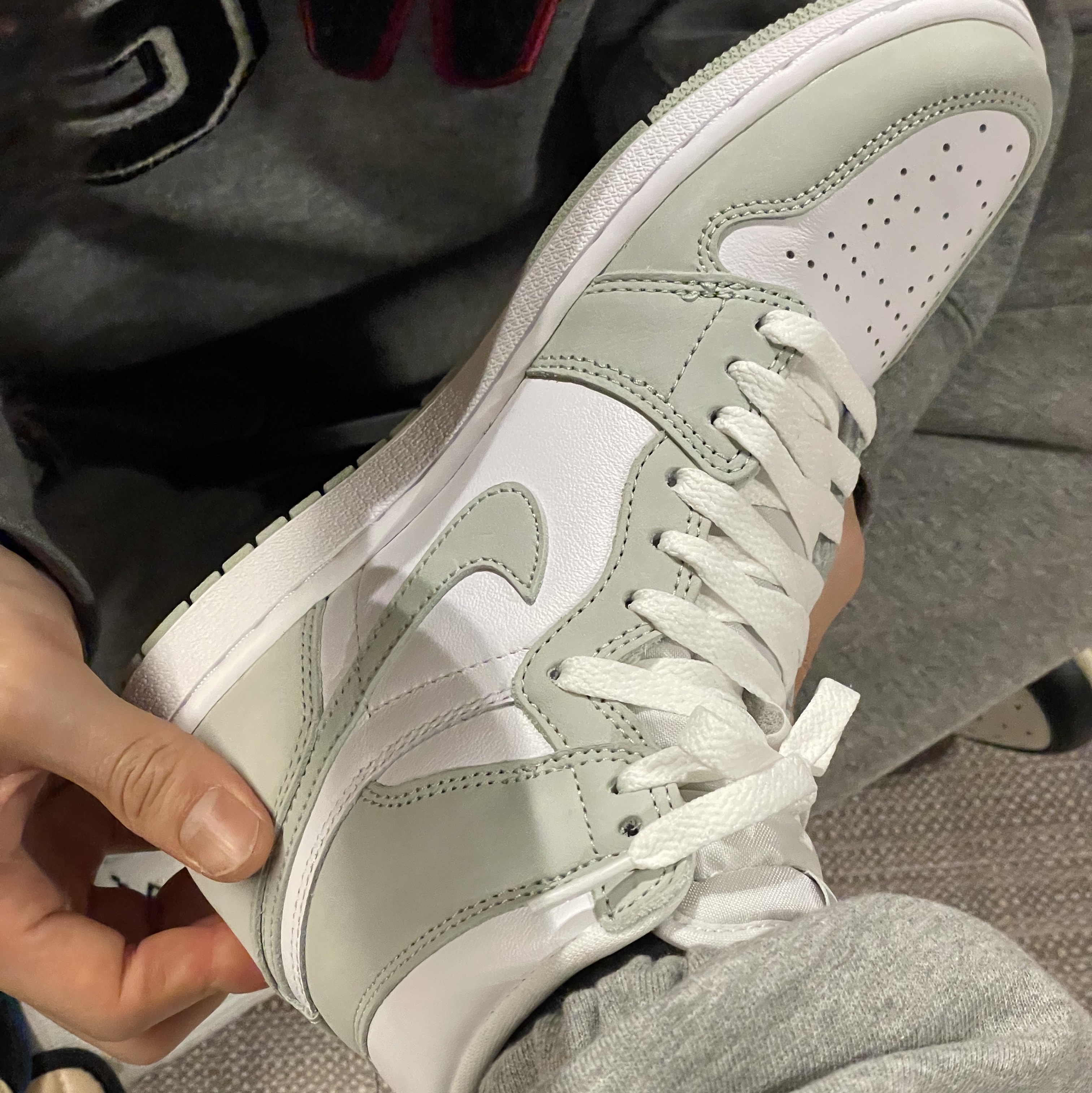 Jordan 1 x Travis Scott x Fragment Retro Low OG SP Military Blue, (W) Jordan 1 Retro High OG Seafoam 착용 스타일 - 3