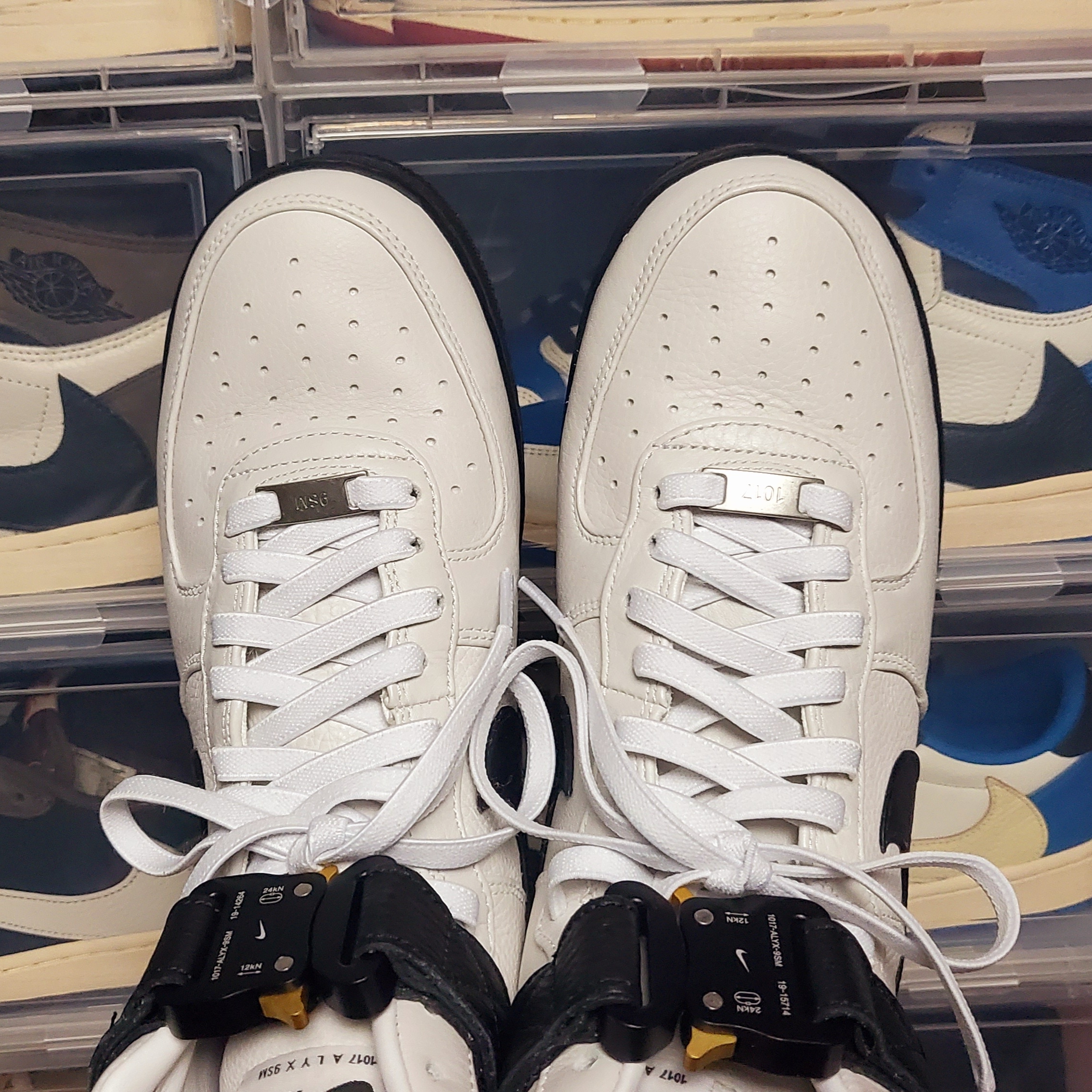 Nike x 1017 Alyx 9SM Air Force 1 High White Black 2020 착용 스타일 - 4
