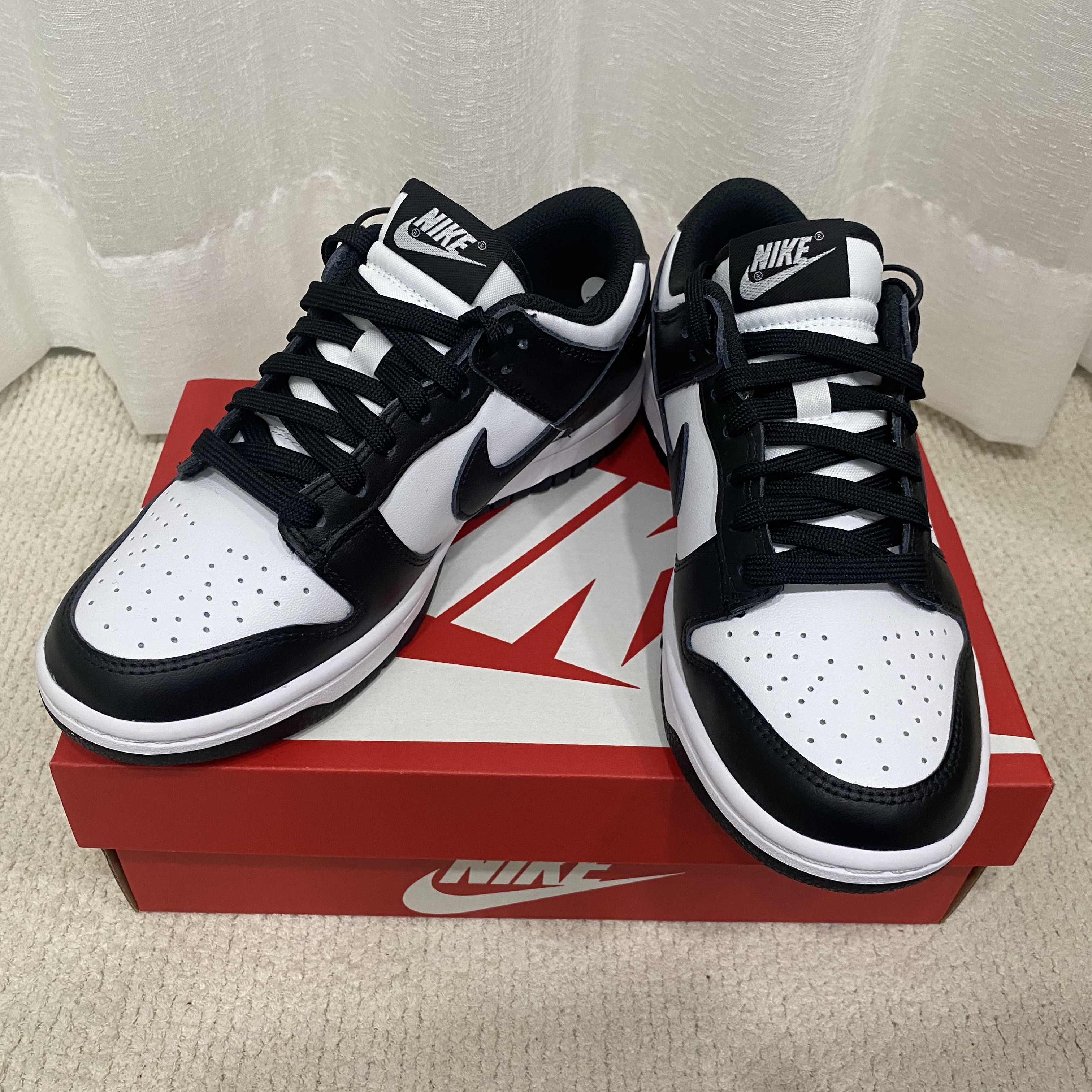 (W) Nike Dunk Low Black 착용 스타일 - 3