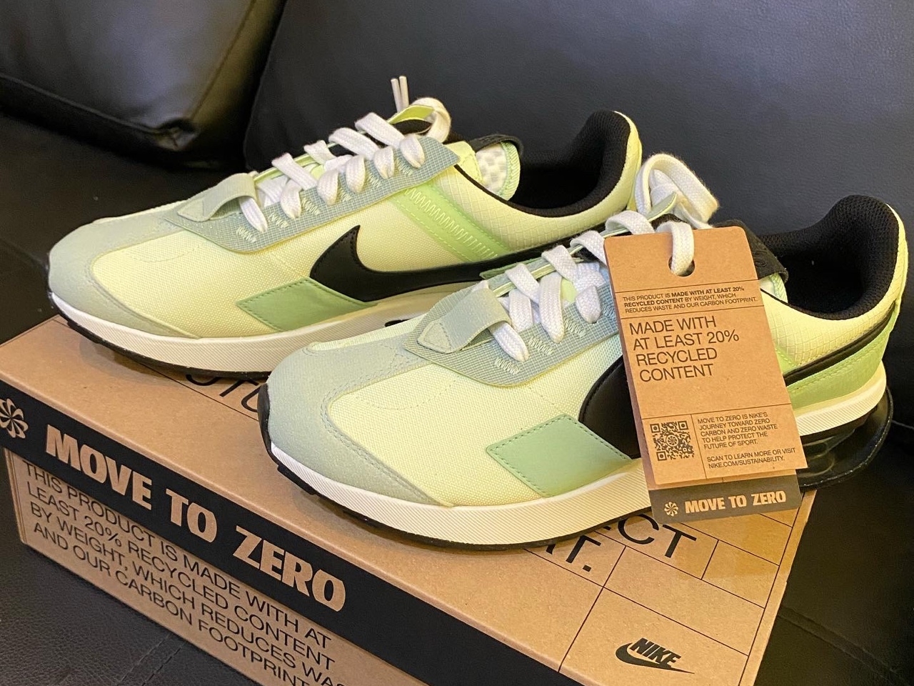 Nike Air Max Pre-Day Liquid Lime 착용 스타일 - 1