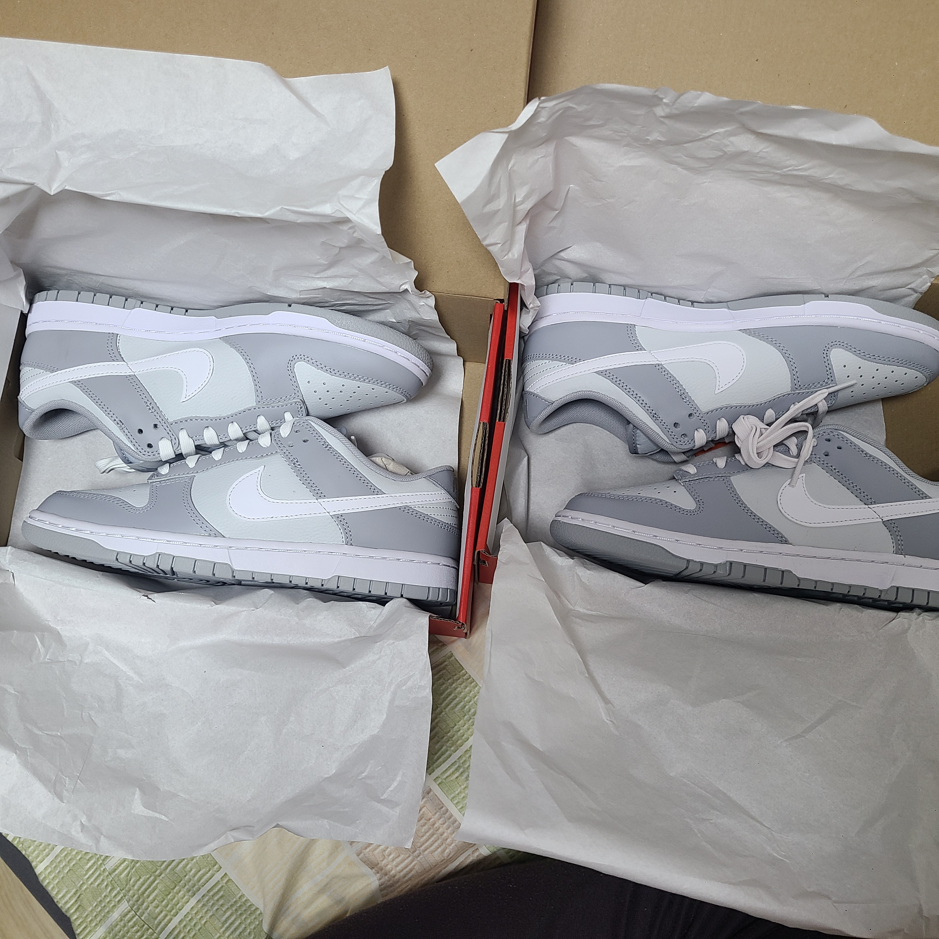 Nike Dunk Low Retro Wolf Grey 착용 스타일 - 2