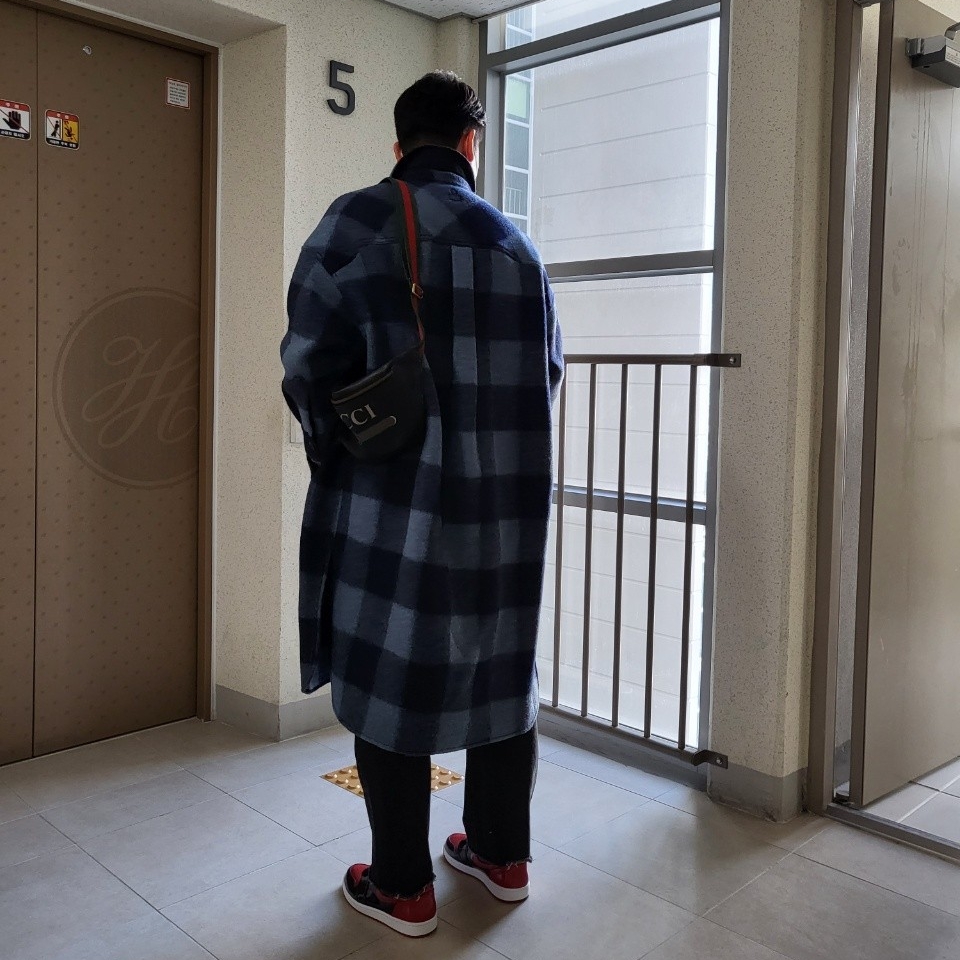 (W) Isabel Marant Fontizi Coat Midnight - 21FW, Jordan 1 Retro High OG Patent Bred 착용 스타일
