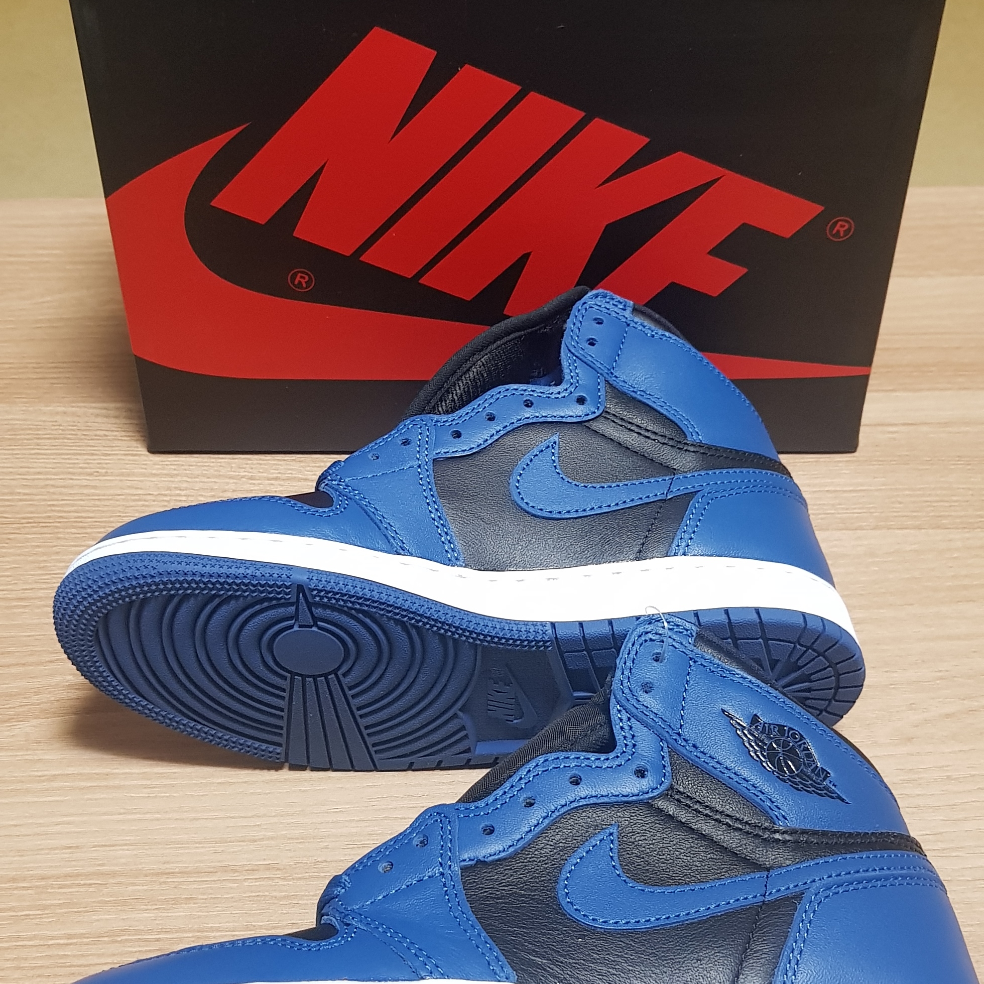Jordan 1 Retro High OG Dark Marina Blue 착용 스타일 - 1
