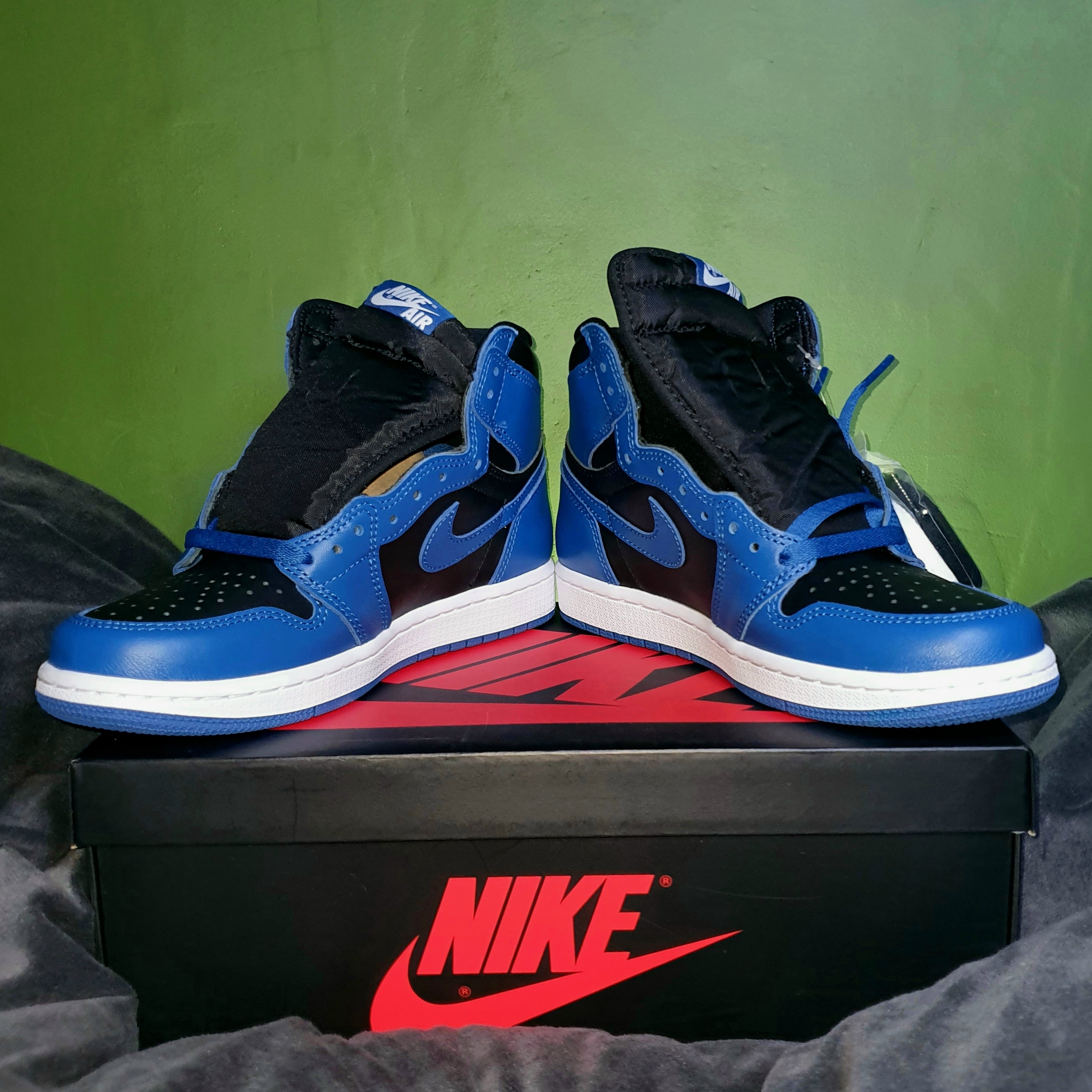 Jordan 1 Retro High OG Dark Marina Blue, (GS) Jordan 1 Retro High OG Dark Marina Blue 착용 스타일 - 1