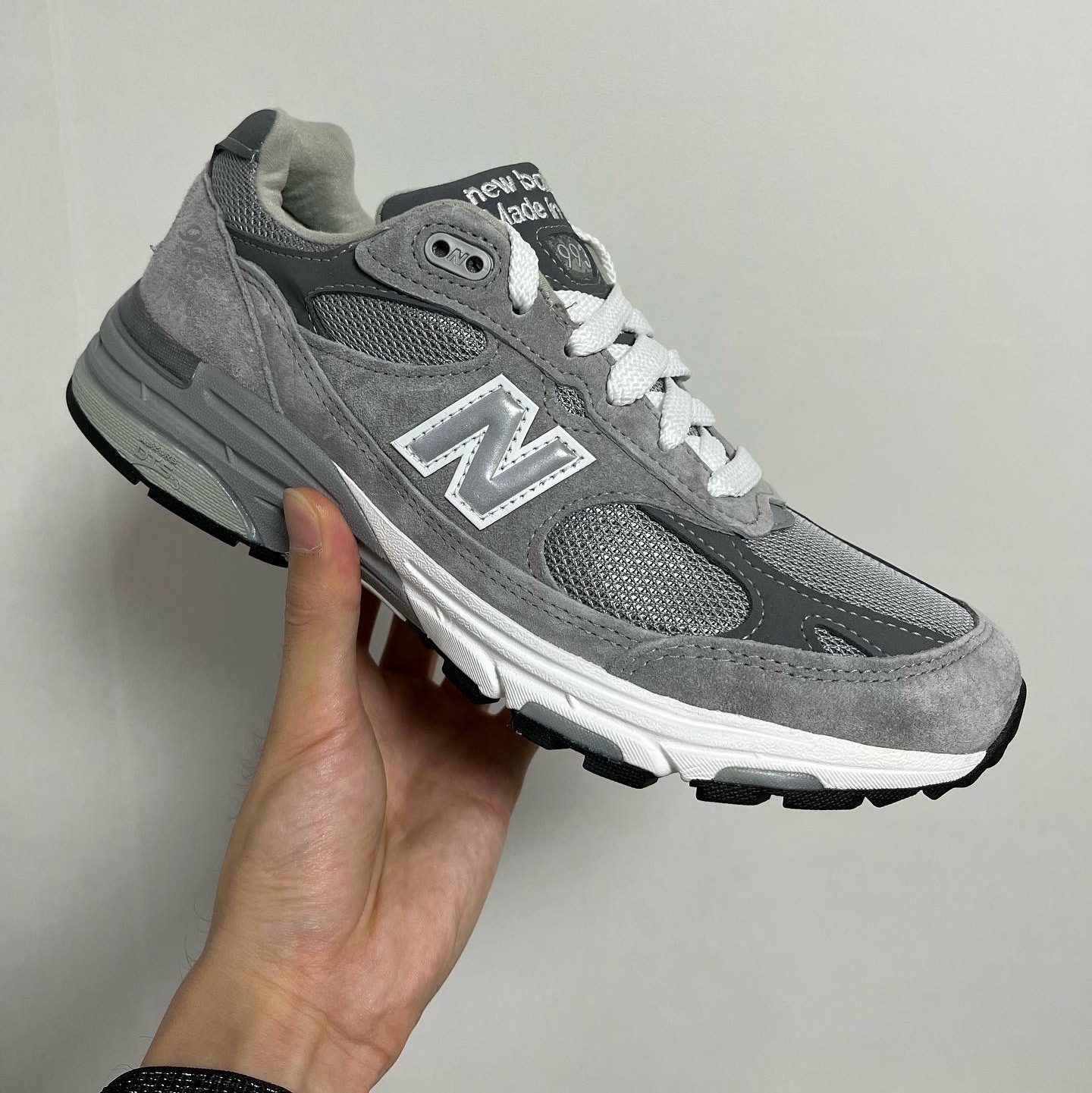New Balance 993 Made in USA Grey - D Standard 착용 스타일 - 1
