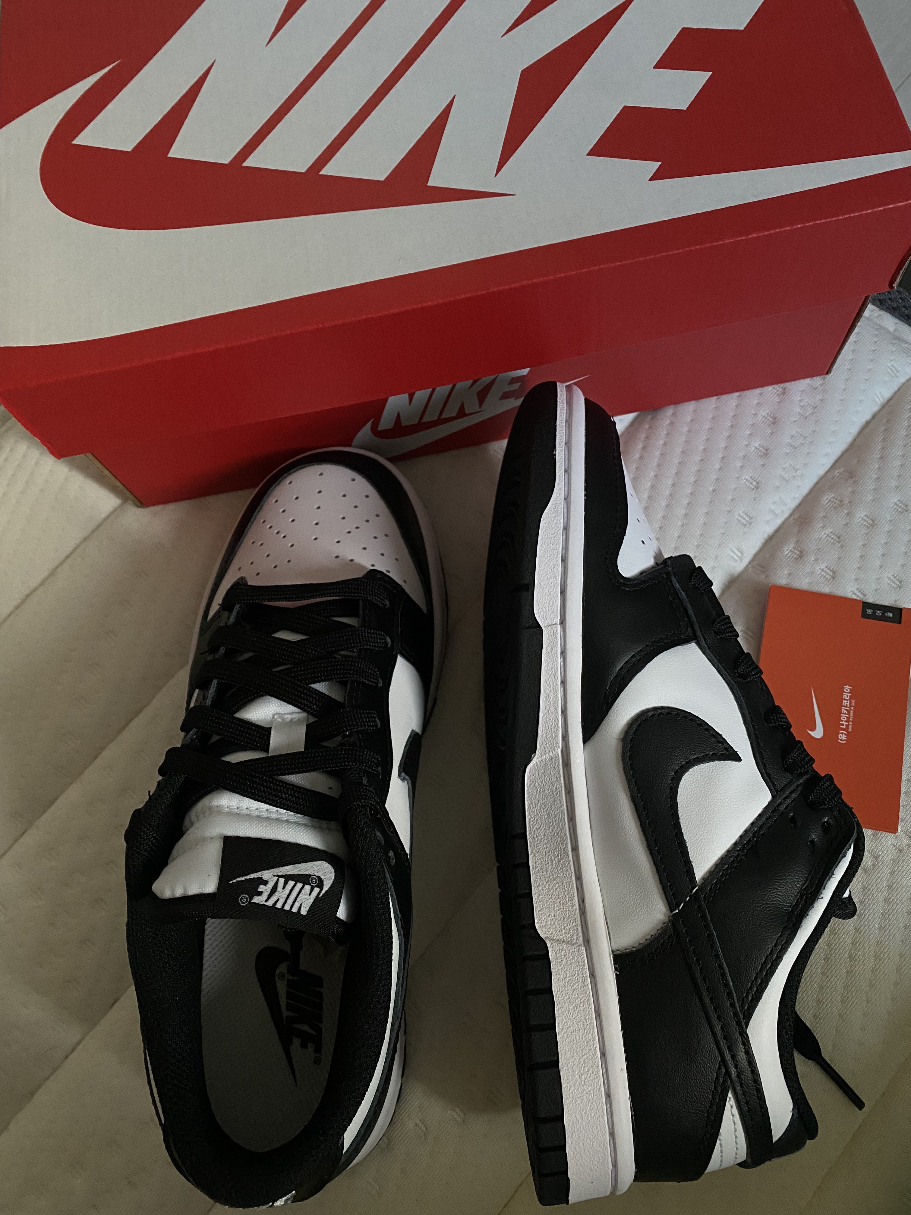 (W) Nike Dunk Low Black 착용 스타일