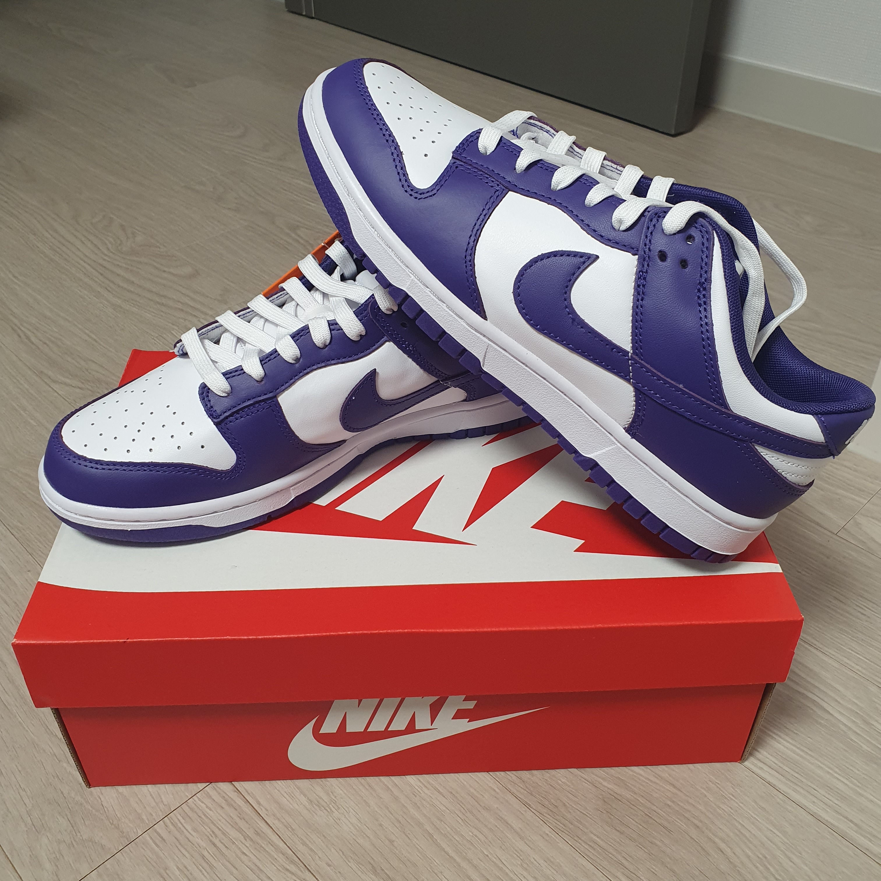 Nike Dunk Low Retro Championship Court Purple 착용 스타일 - 2