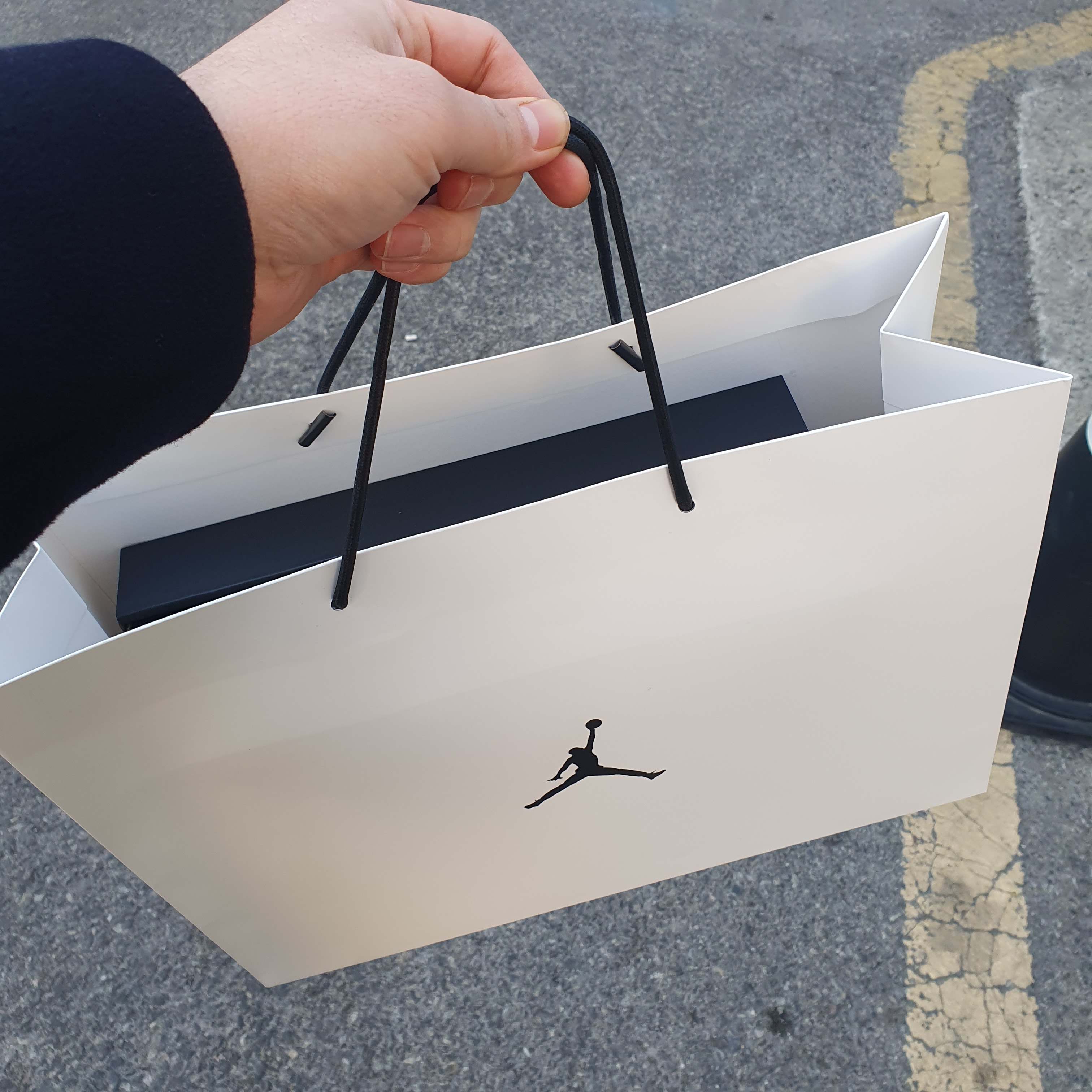 Jordan 1 Mid College Grey 착용 스타일 - 1