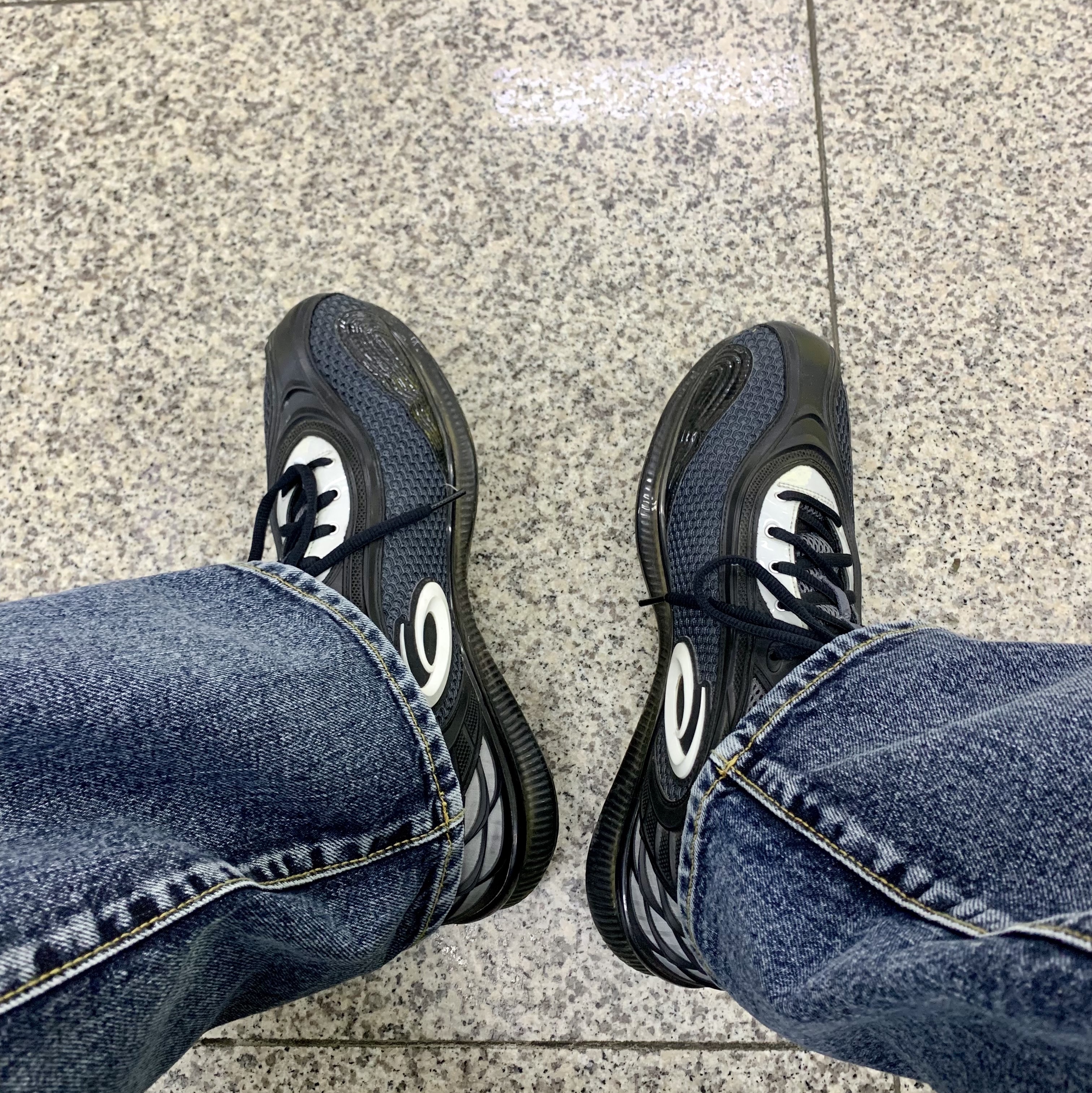 Asics x Kiko Kostadinov Gel-Sokat 2 Carrier Grey 착용 스타일